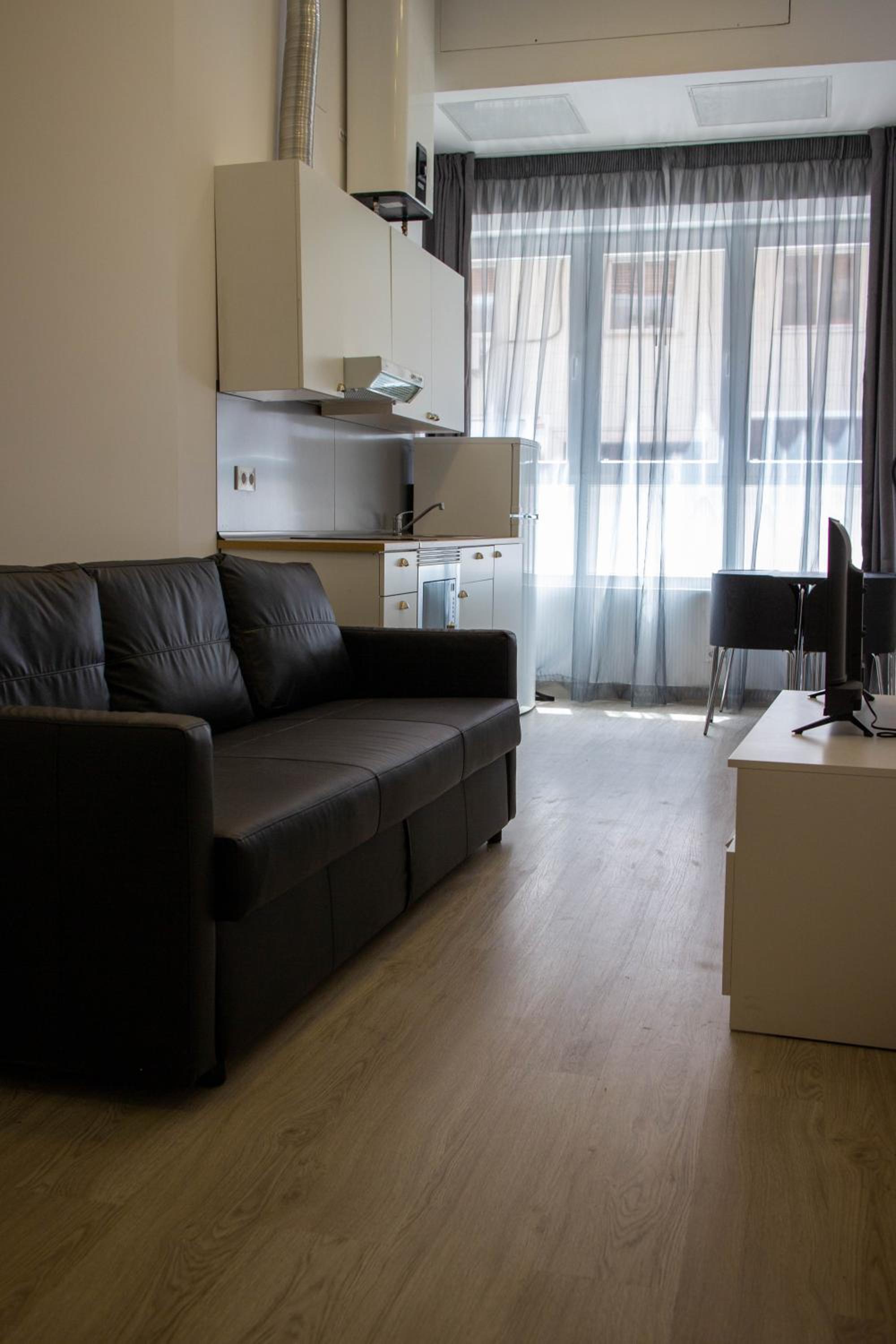 L&G Madrid Apartments