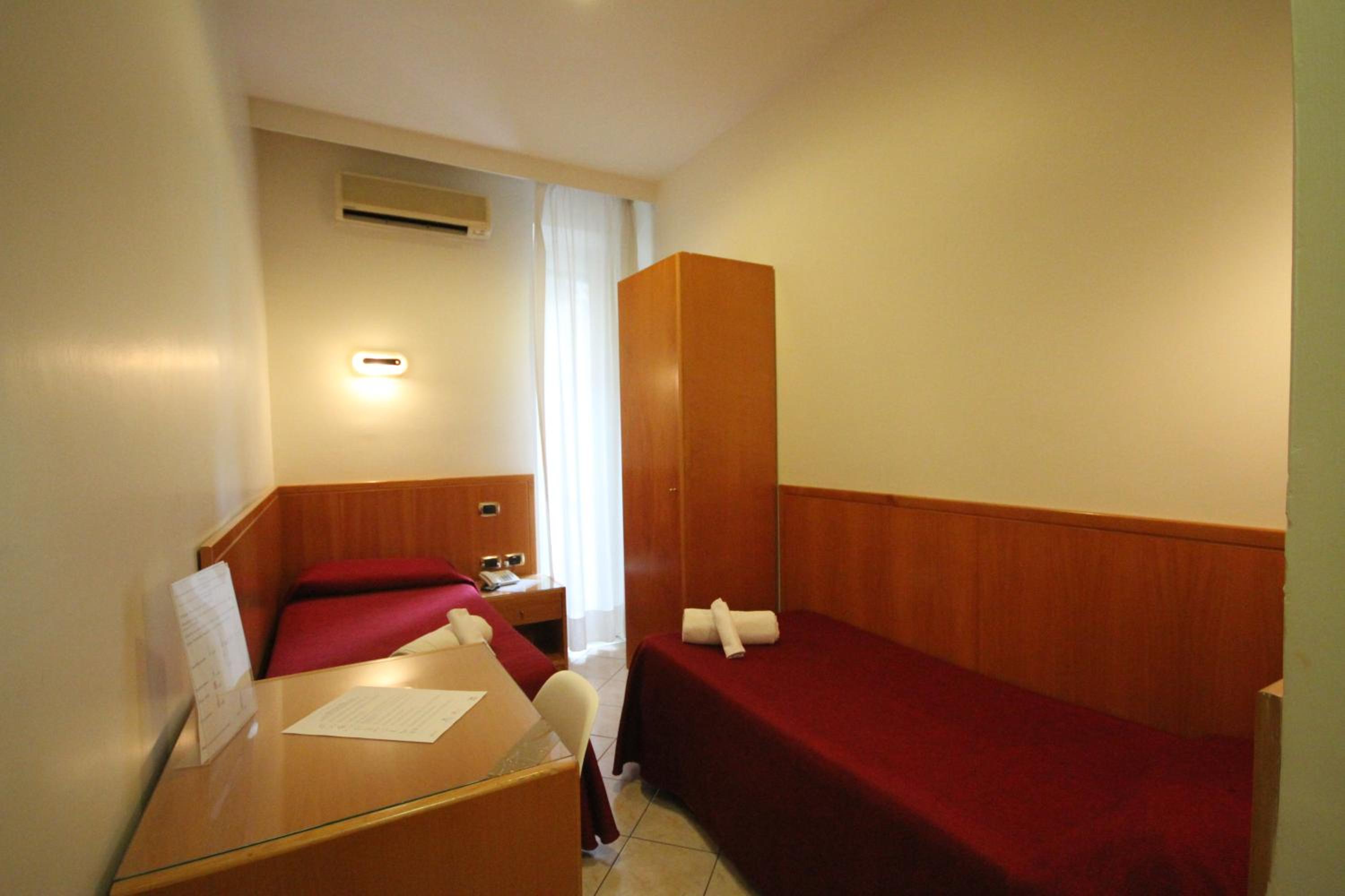Hotel Zara Napoli photo 4