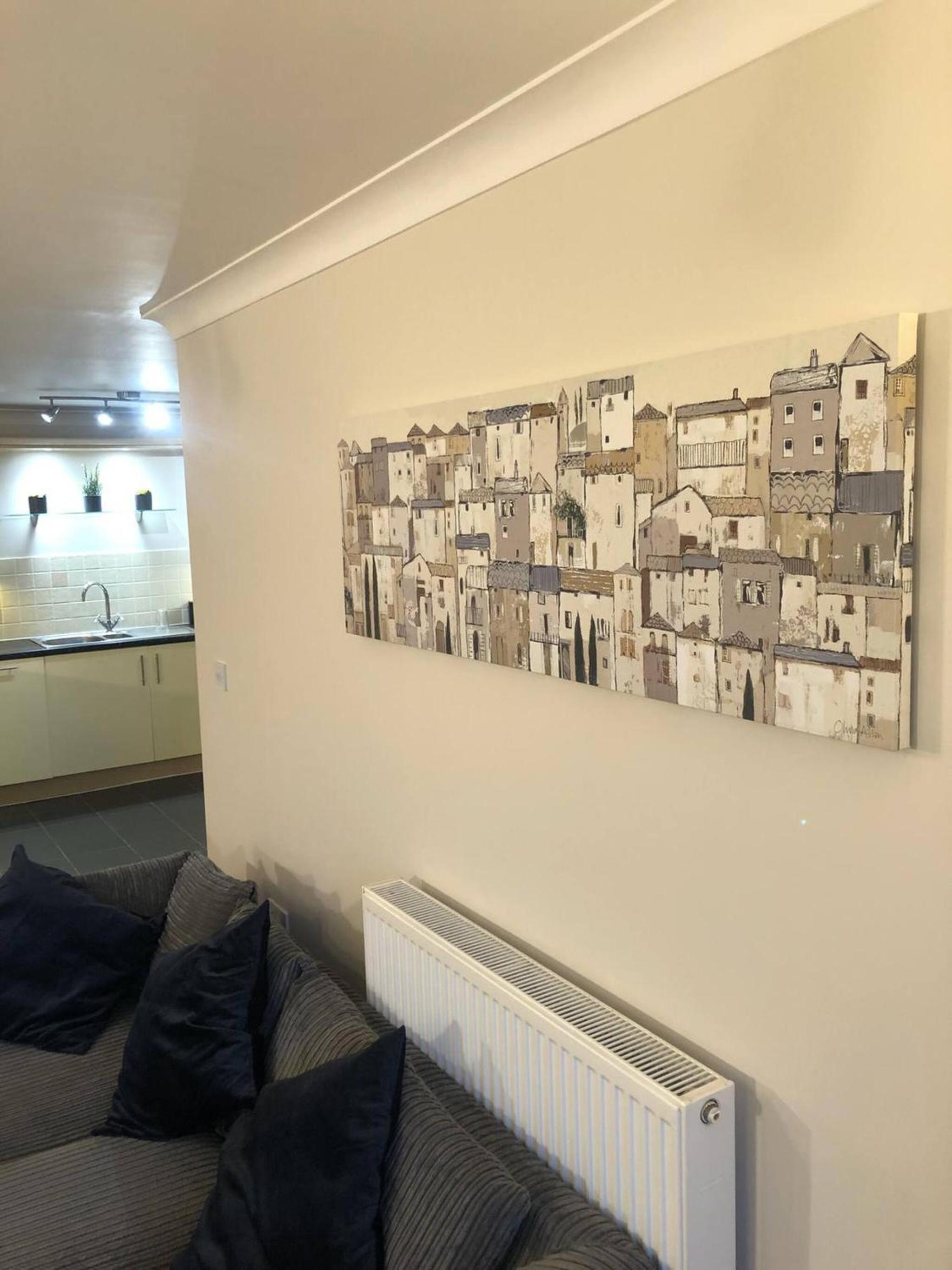 Meadow View Apt 2BR 2 Bath Parking Near St Neots view 5