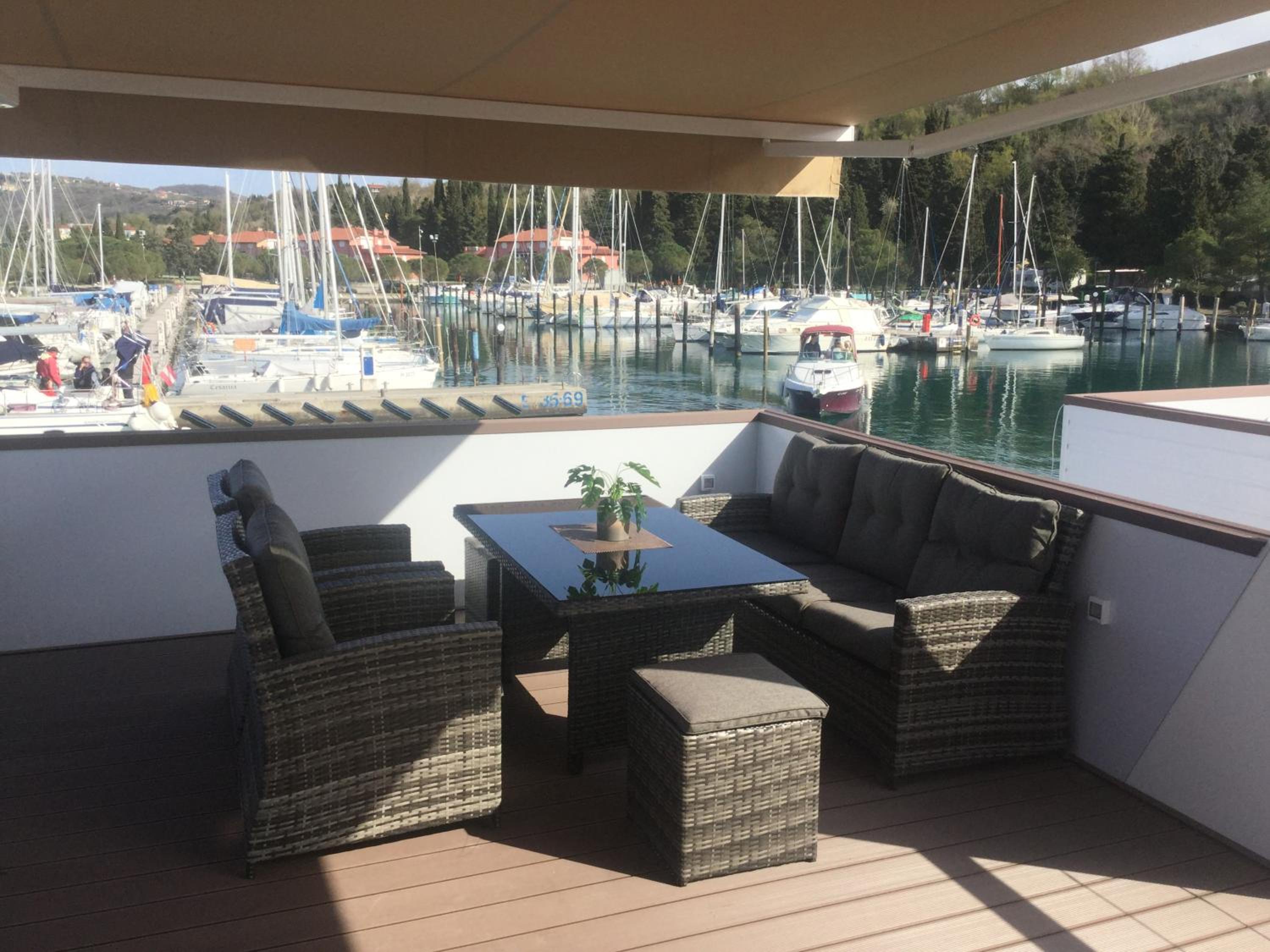 Floating House - ARENA 2 view 5