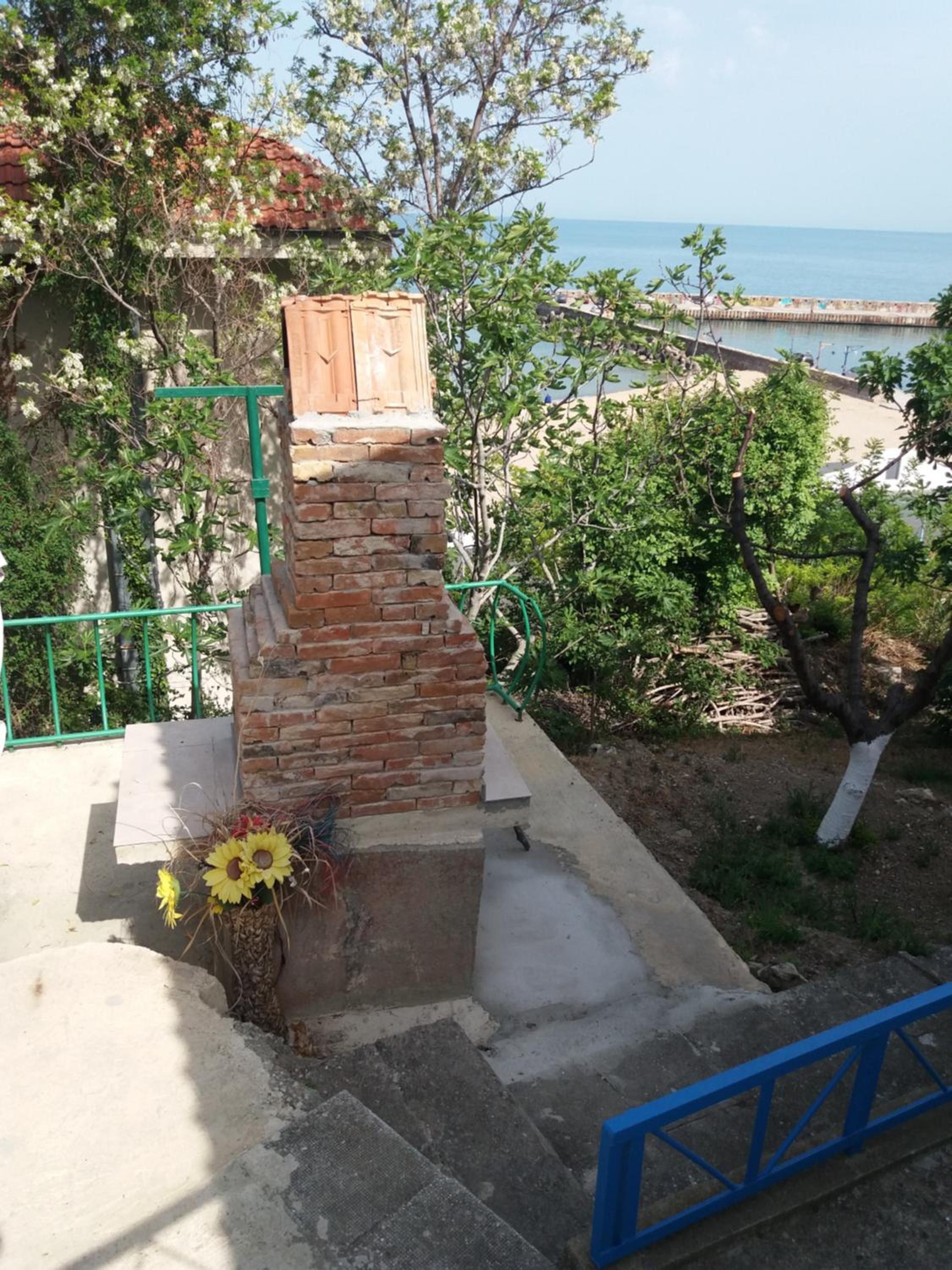 Ваканционни къщи'На брега' Holiday houses ON THE COAST
