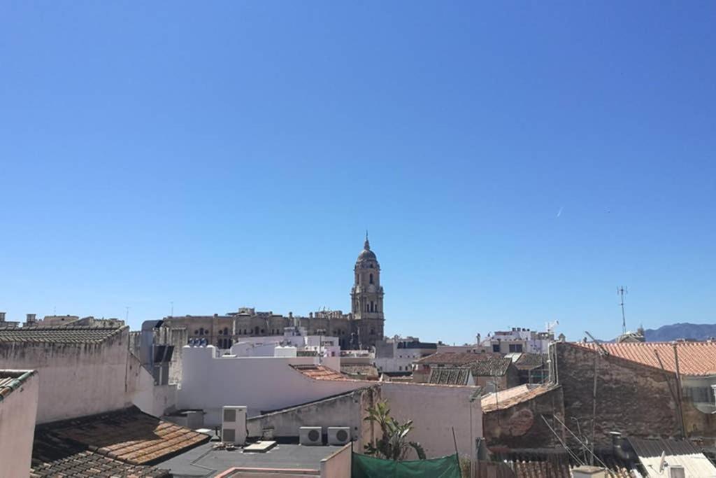 CITY CENTER CATHEDRAL VIEWS & FREE wifi
