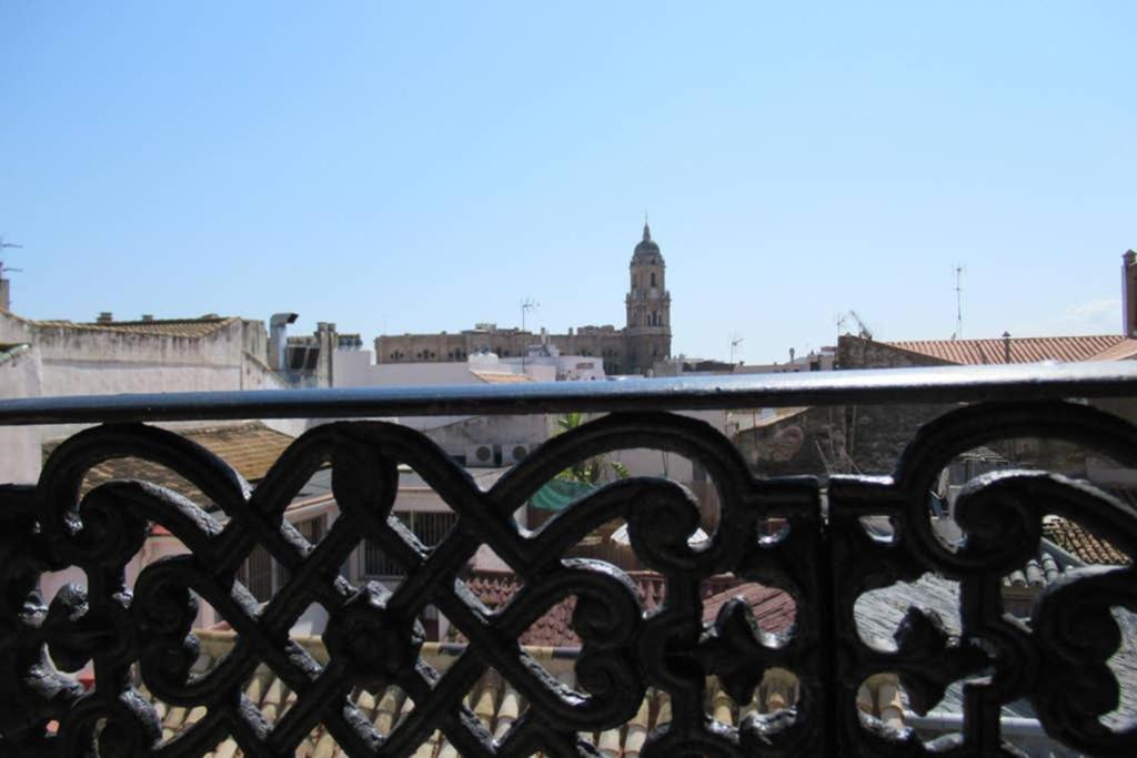 CITY CENTER CATHEDRAL VIEWS & FREE wifi