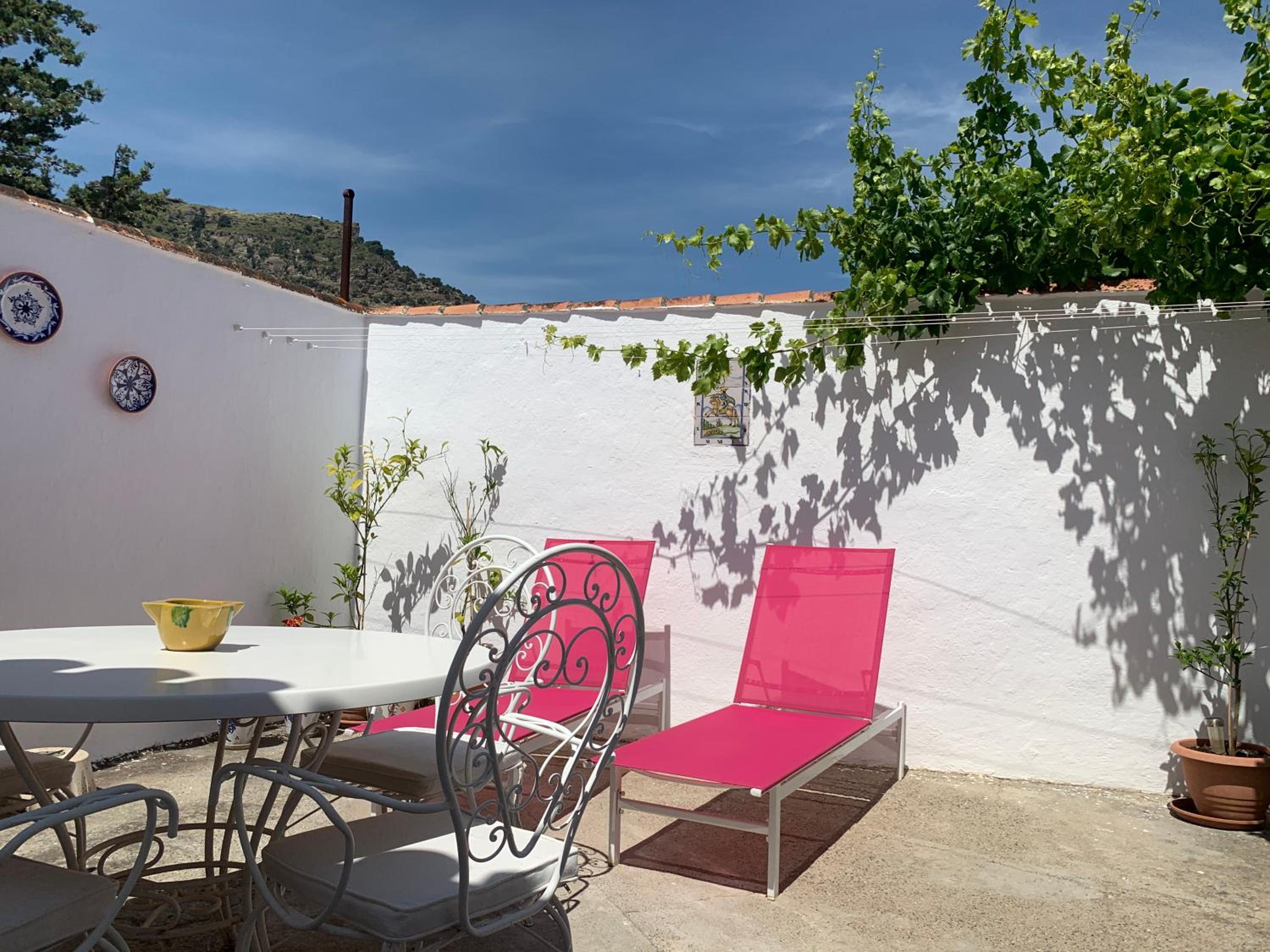 La Casilla- La Almona Chica view 5
