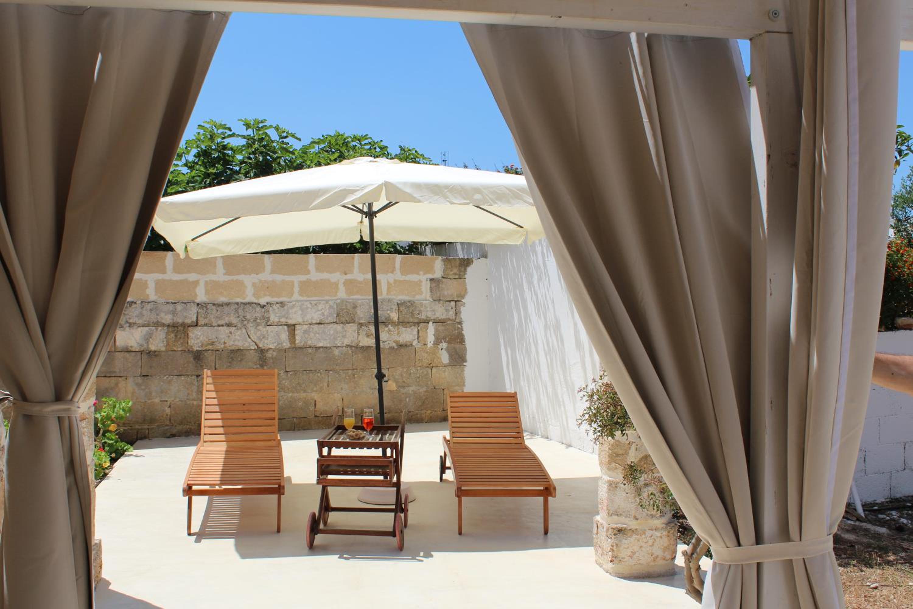 Trullo Le Macchie view 3