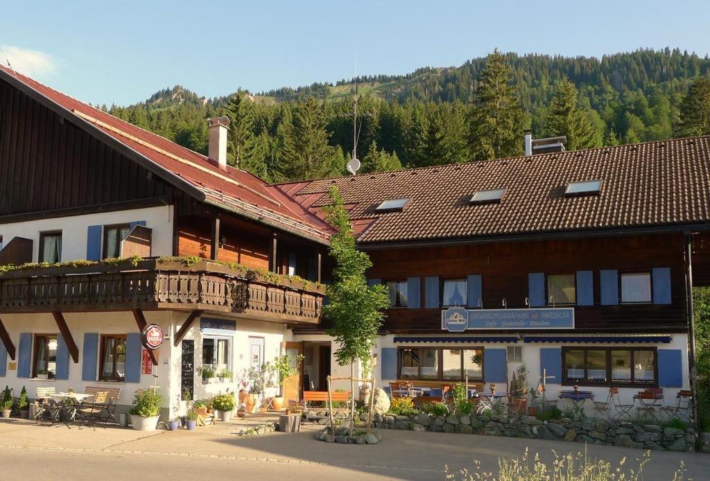 Hotel Nagelfluhhaus Hirsch - Image 1