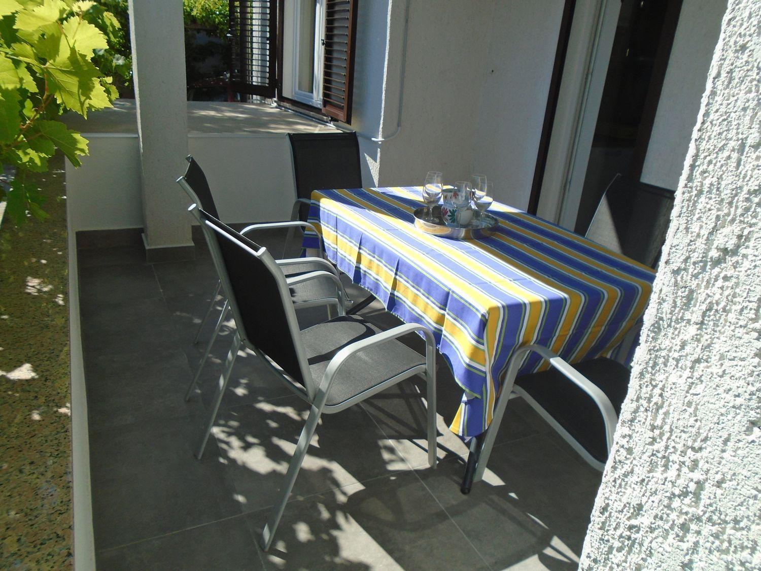 Photo 9