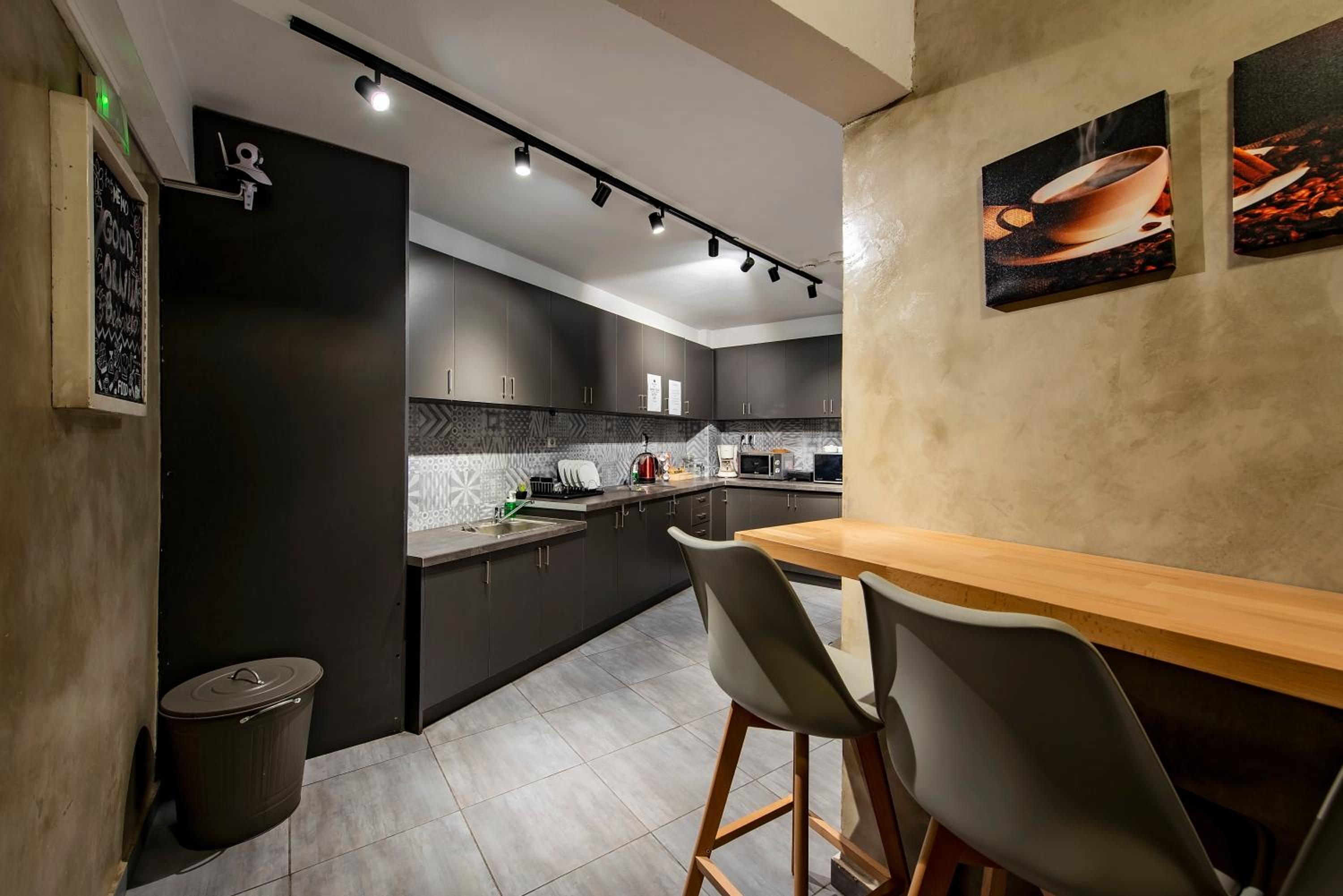 Bedbox Hostel