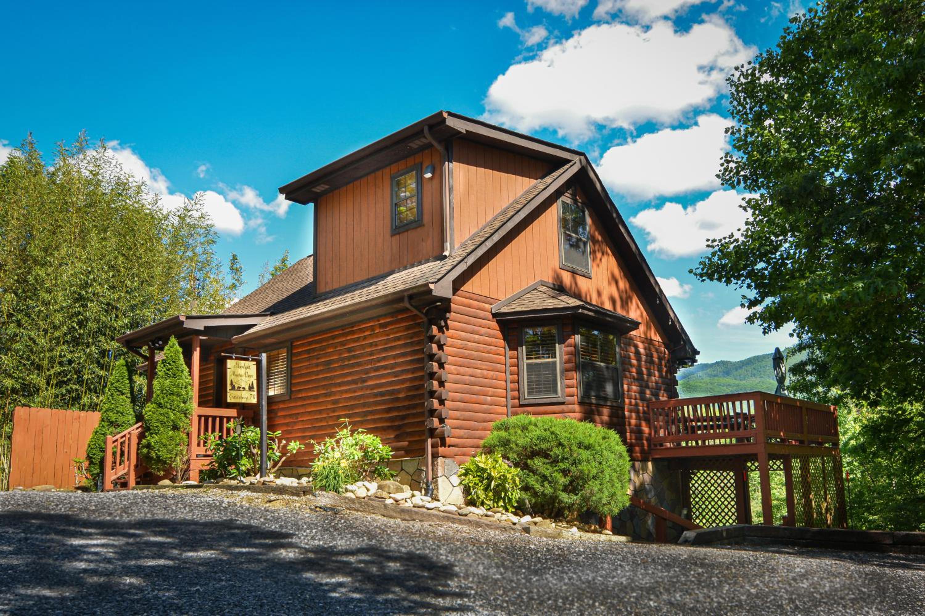 Hotel Gatlinburg - Moonlight Mountain Views