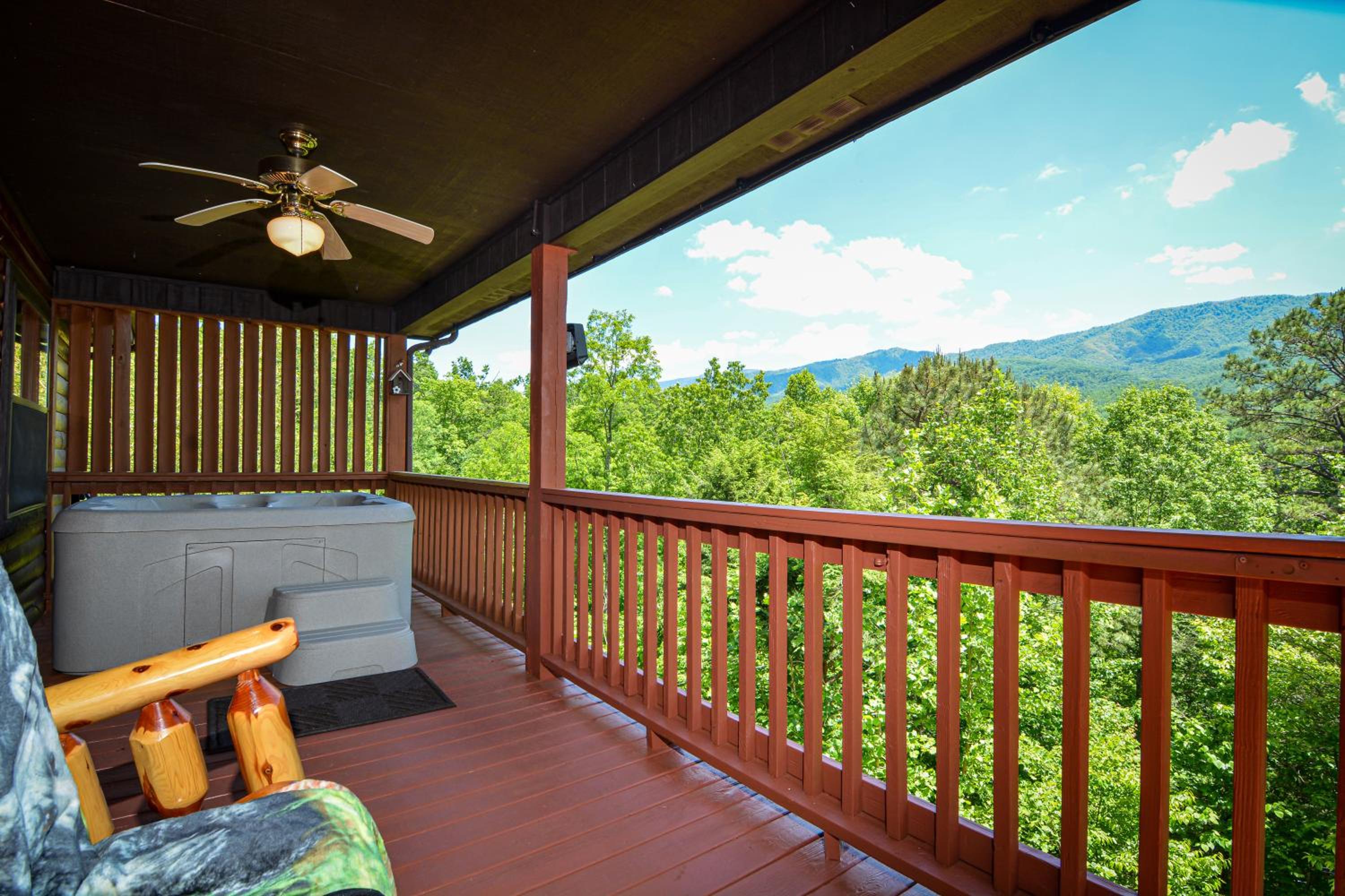 Gatlinburg - Moonlight Mountain Views view 3