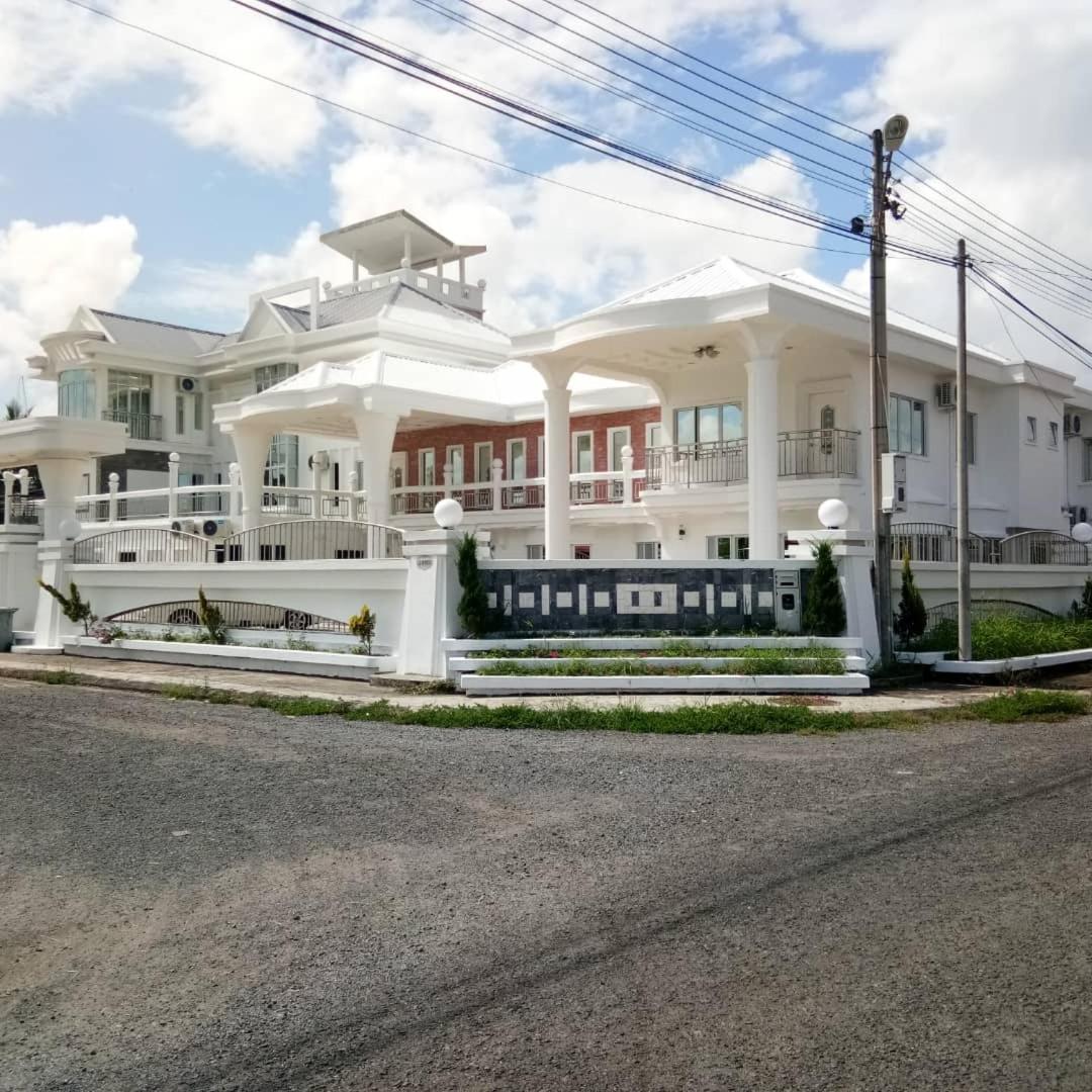 Magnificent White House Semporna by WB Legacy photo 1