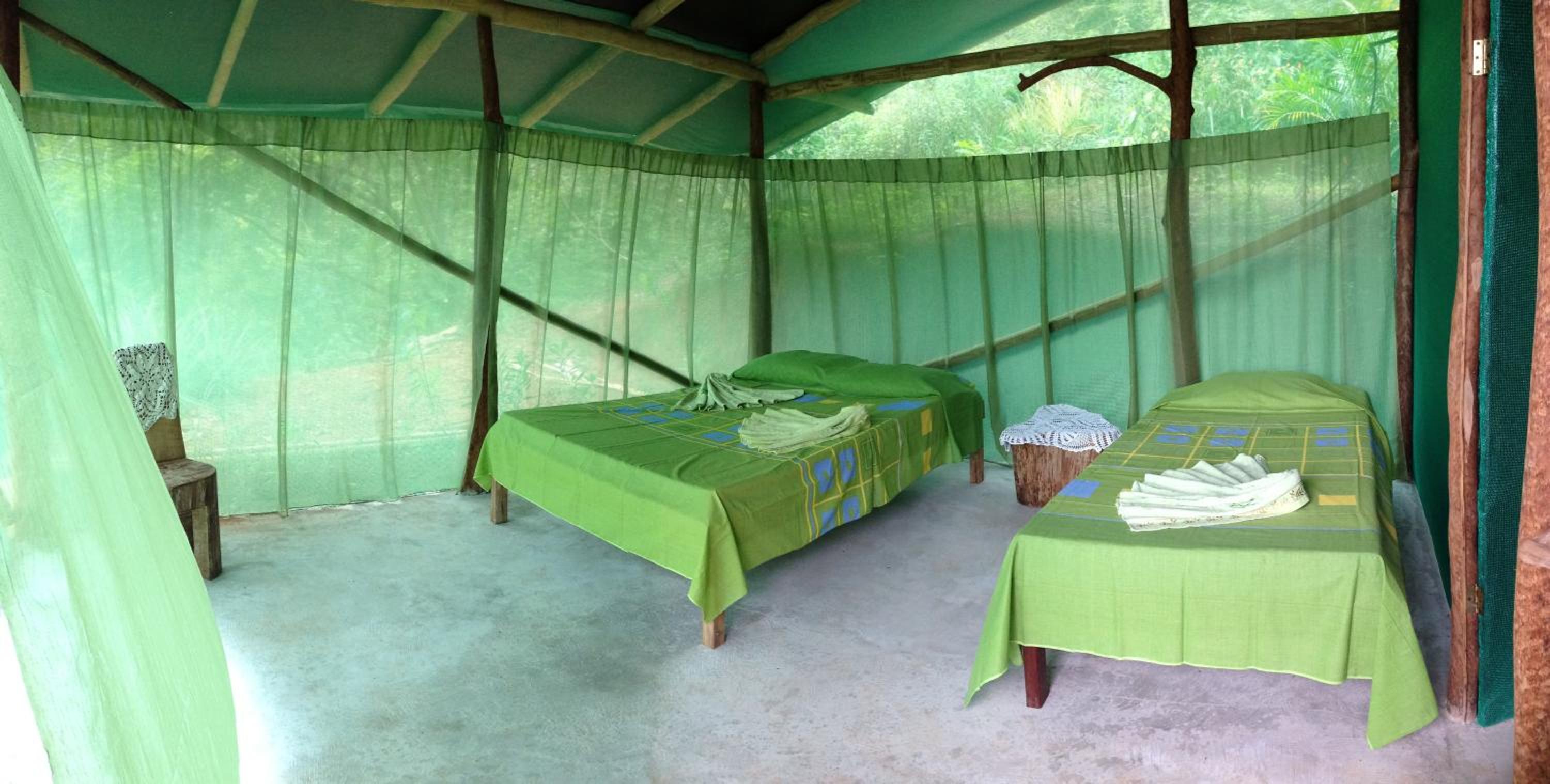 Isla Violin Eco-Lodge