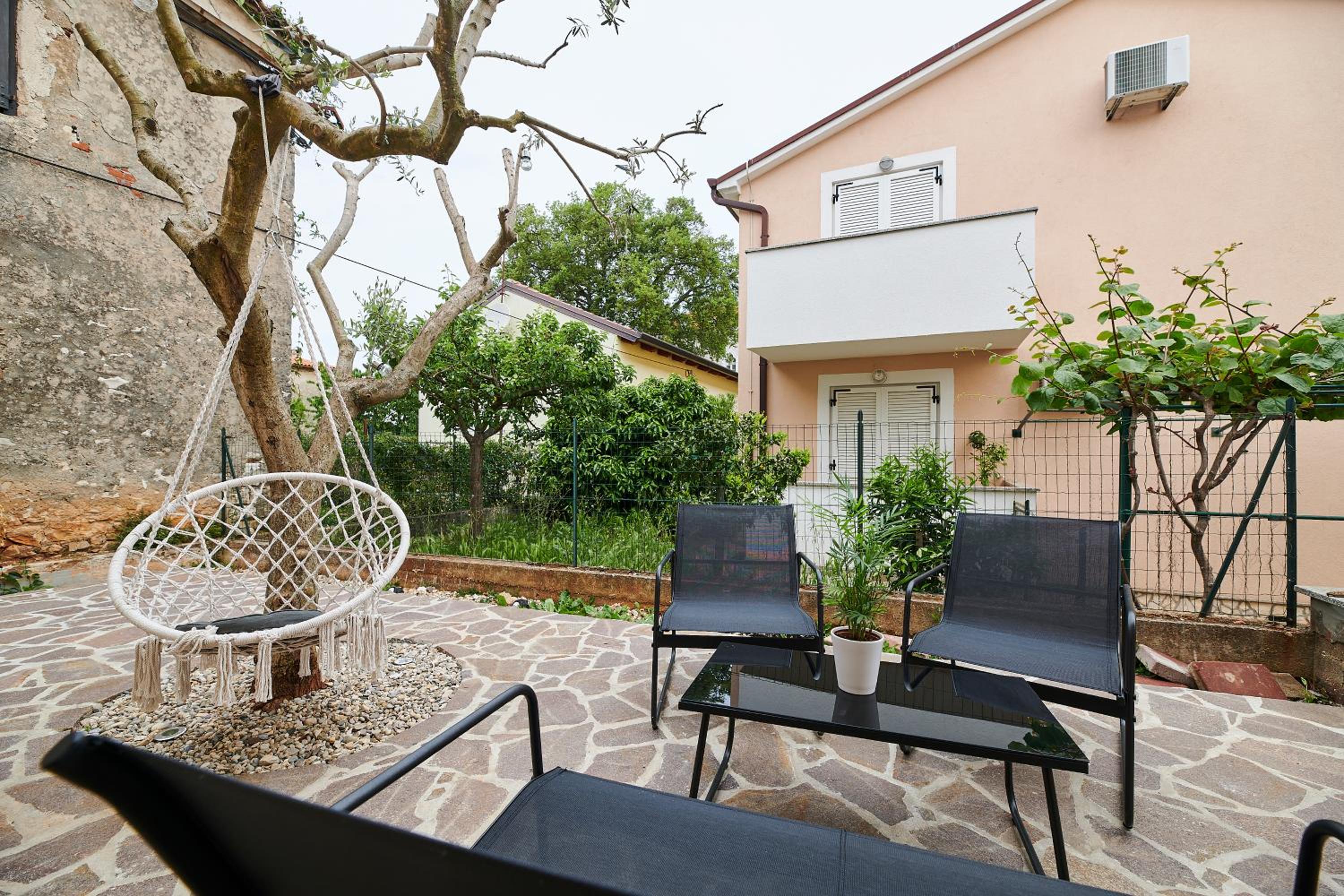Villa Dvori view 3