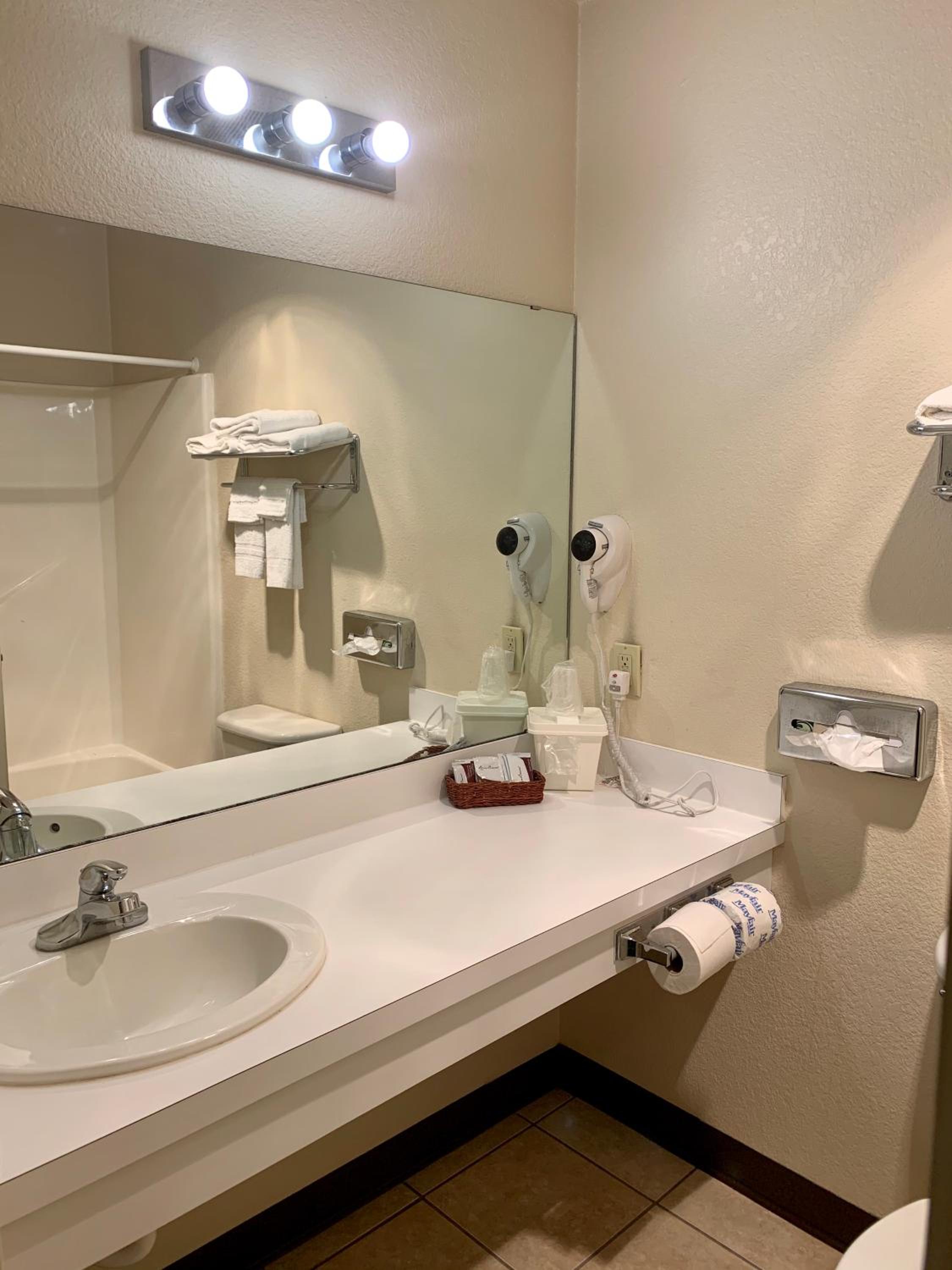 Candlelight Inn & Suites Hwy 69 near McAlester