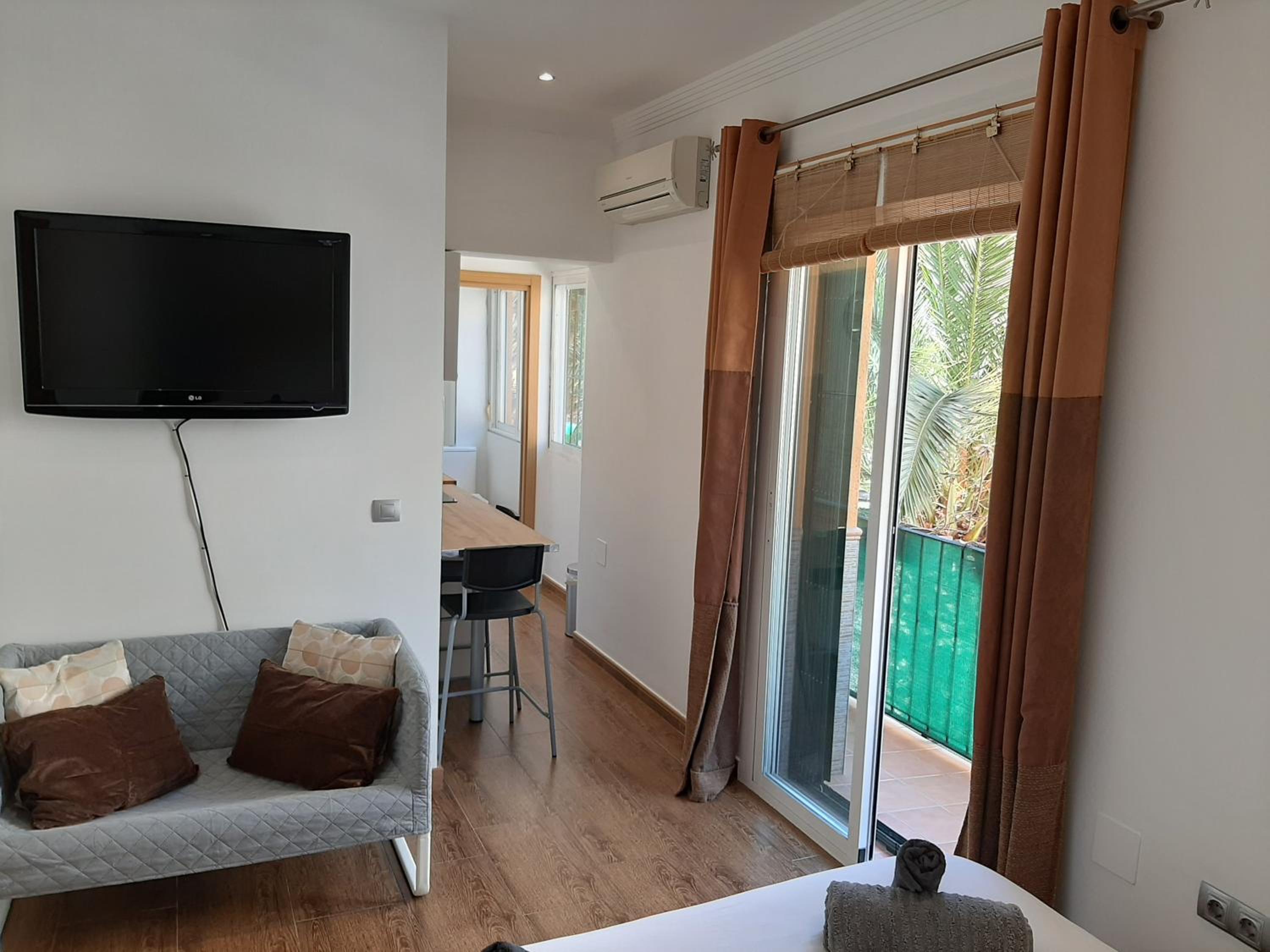 New Apartment & Parking Alcazaba
