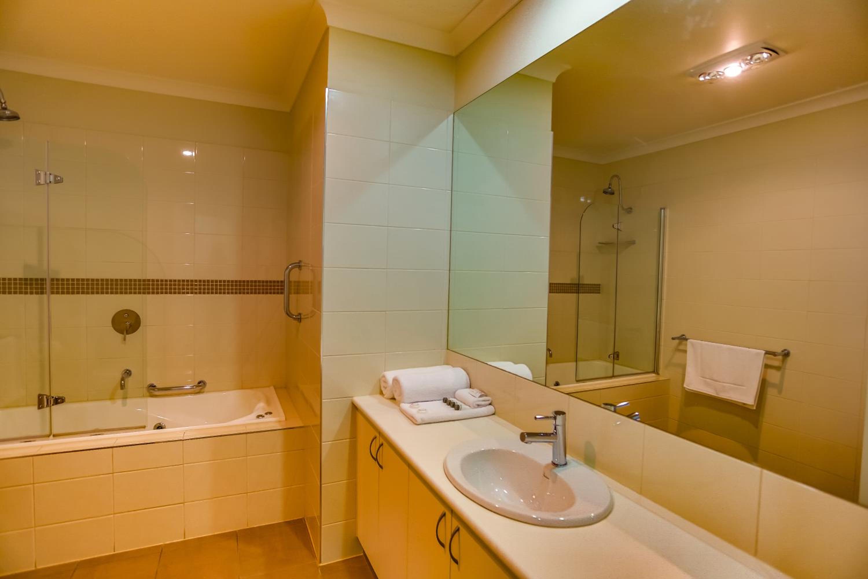 Murray Waters Motor Inn & Apartments