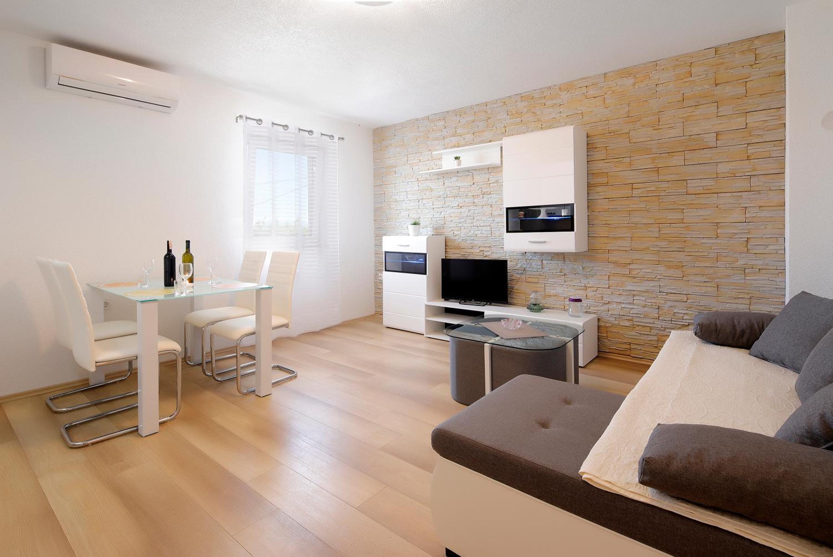 L&R Apartmani
