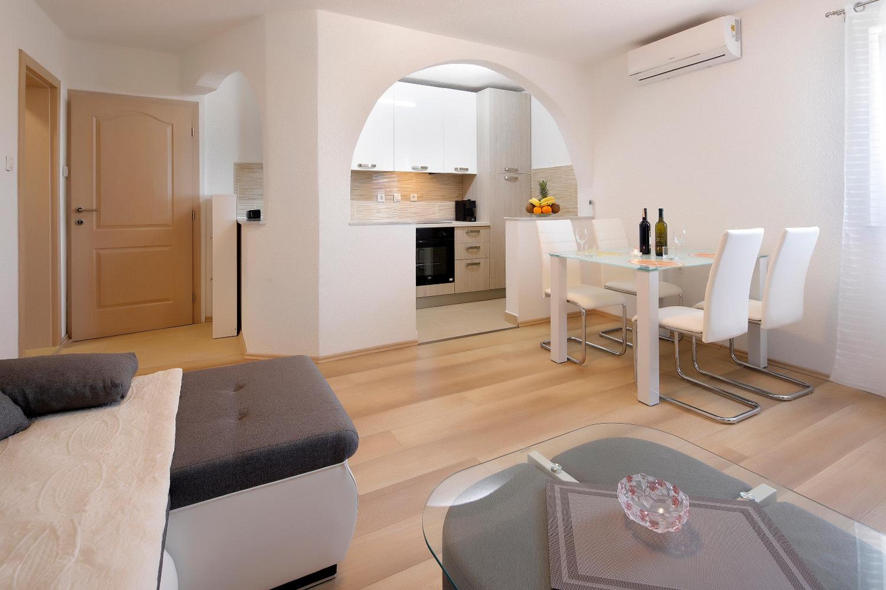 L&R Apartmani