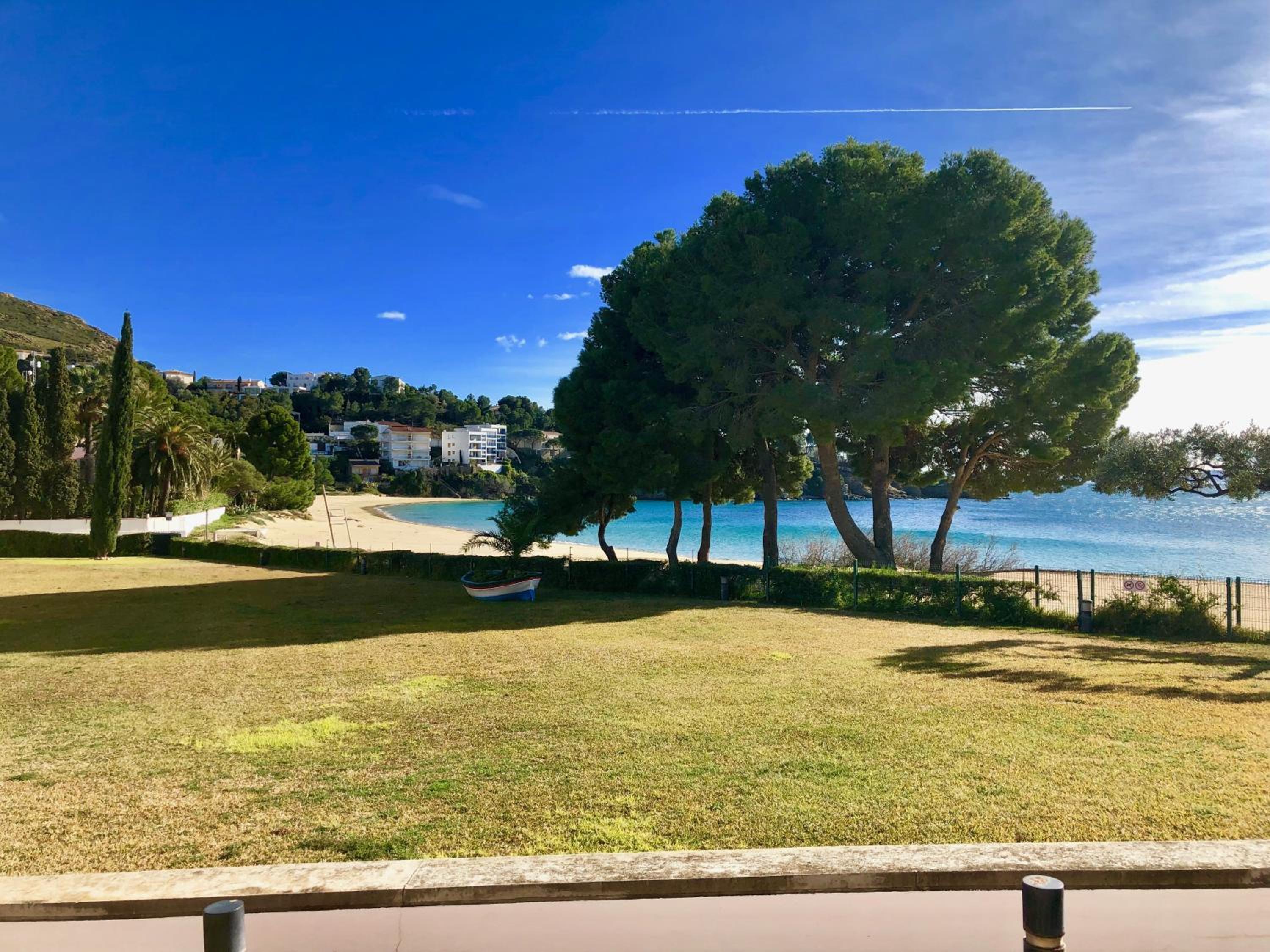 Almadrava Beach