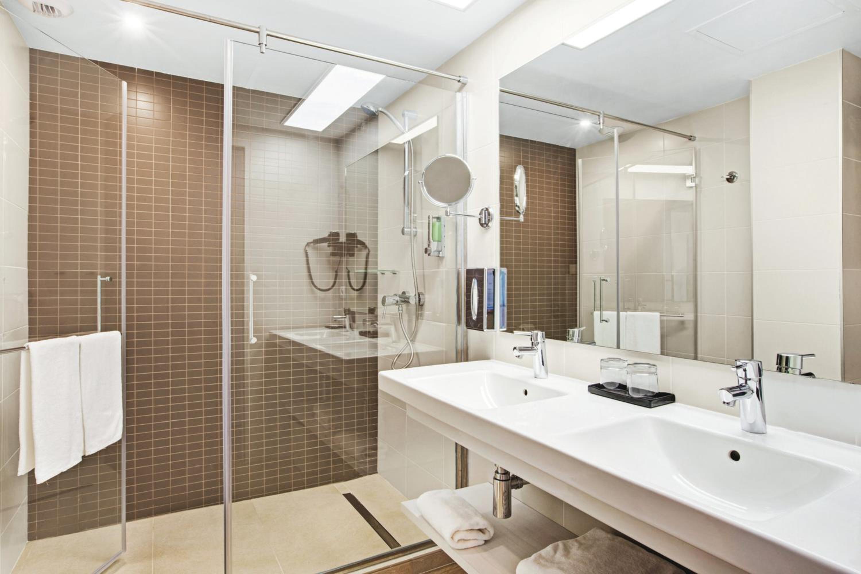 Playa de Palma Vacations - Hotel Riu Festival - Property Image 2