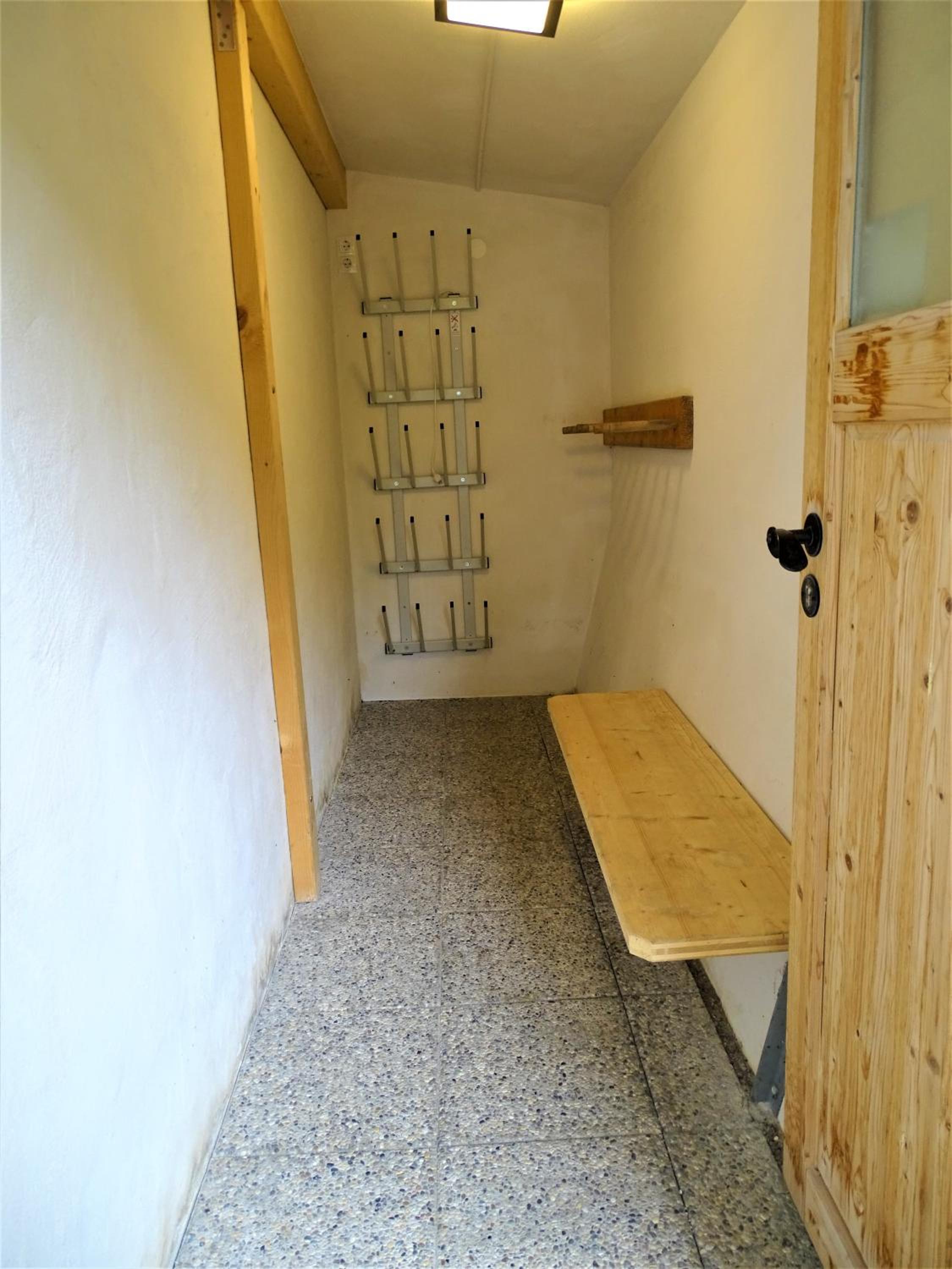 Photo 31