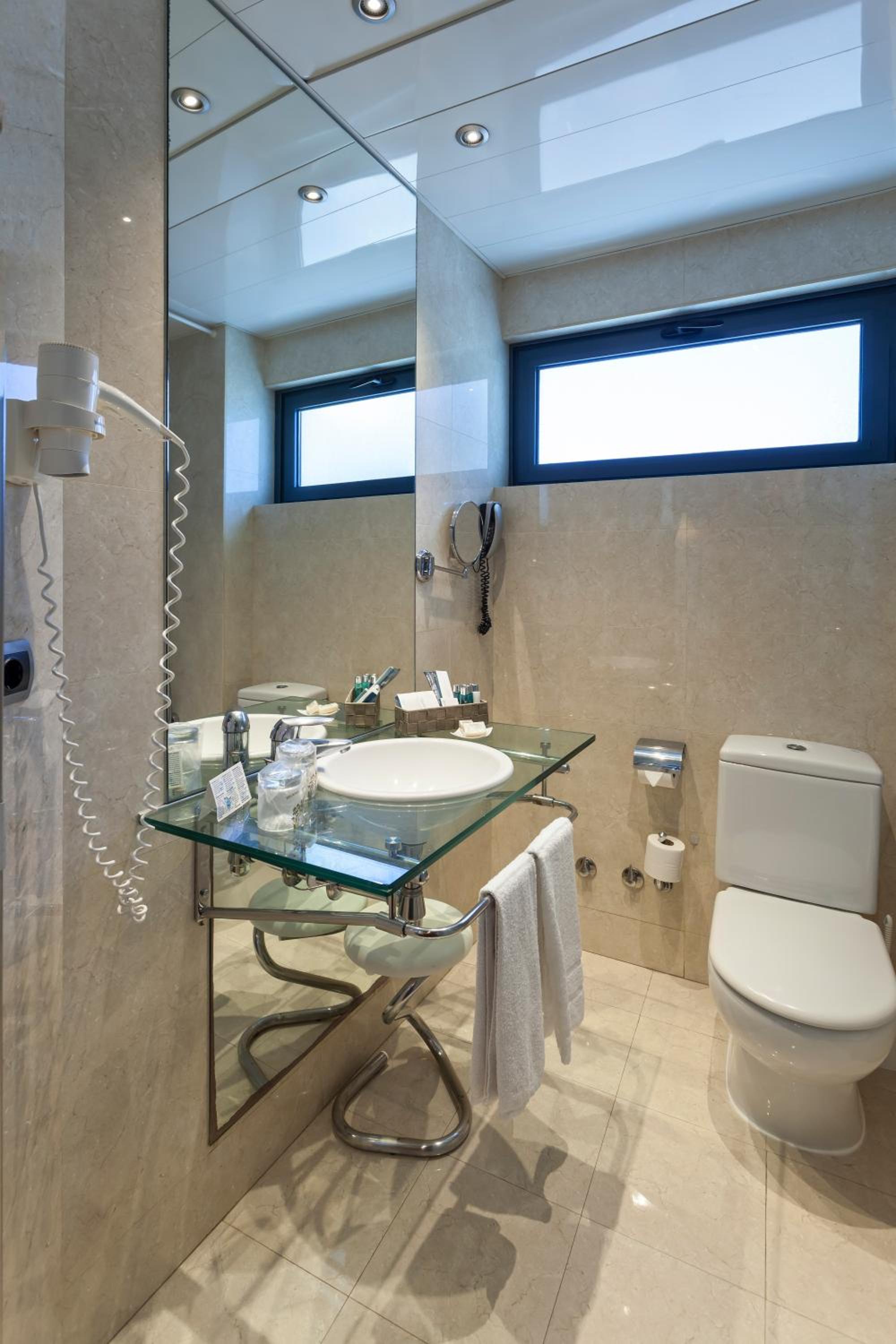 Barcelona Vacations - Best Western Hotel Mediterraneo - Property Image 7