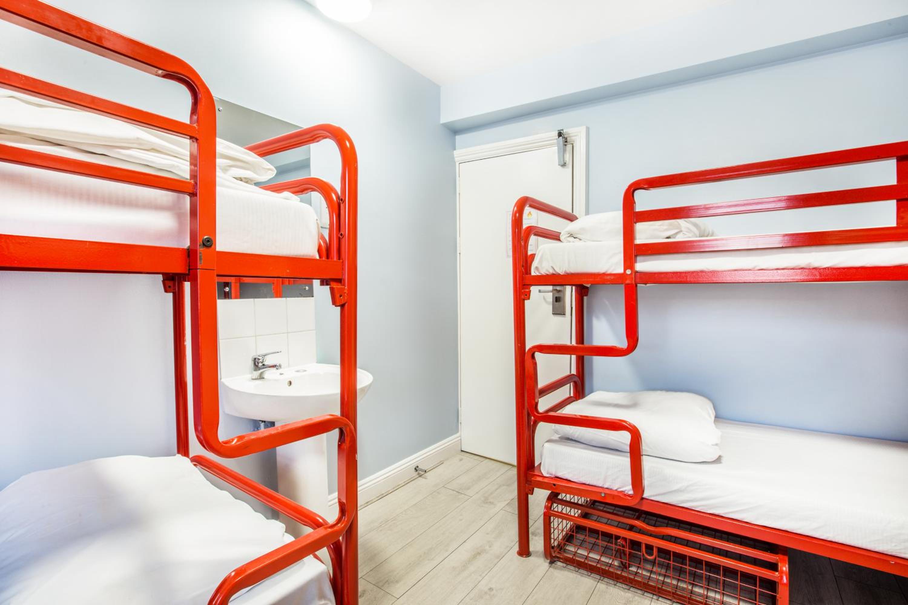 Astor Victoria Hostel