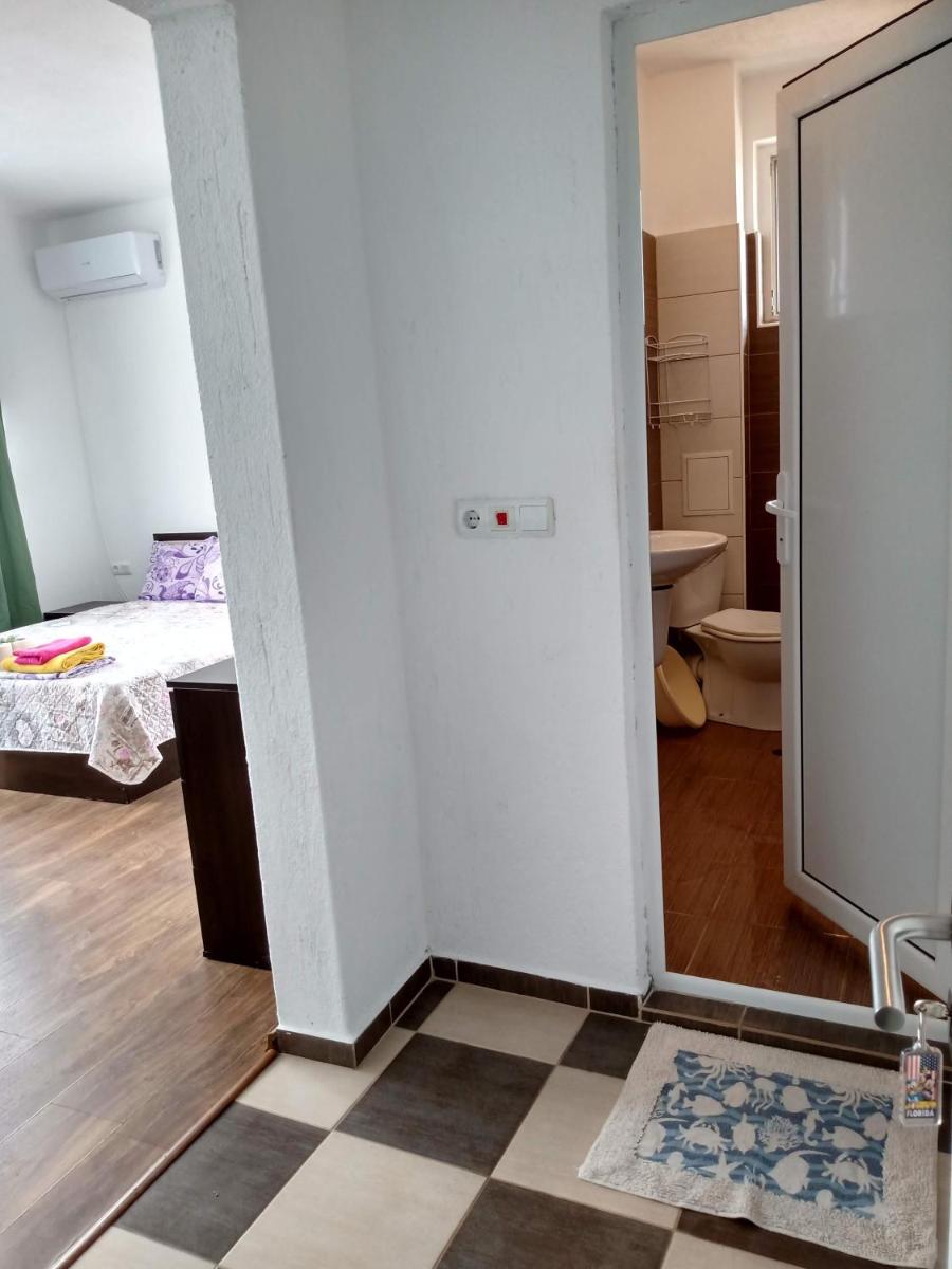 Guest House 