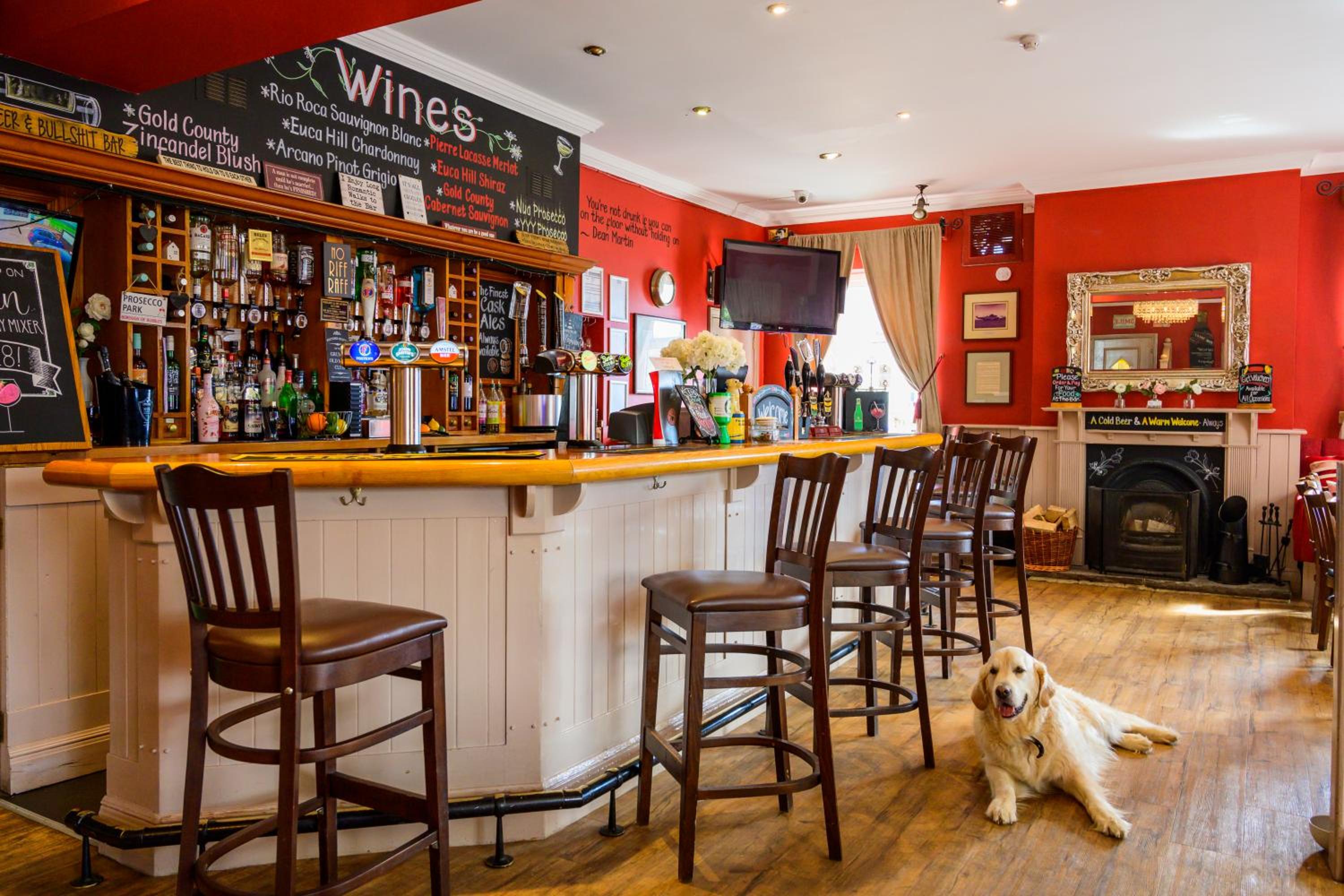 The White House Inn - Whitby view 4
