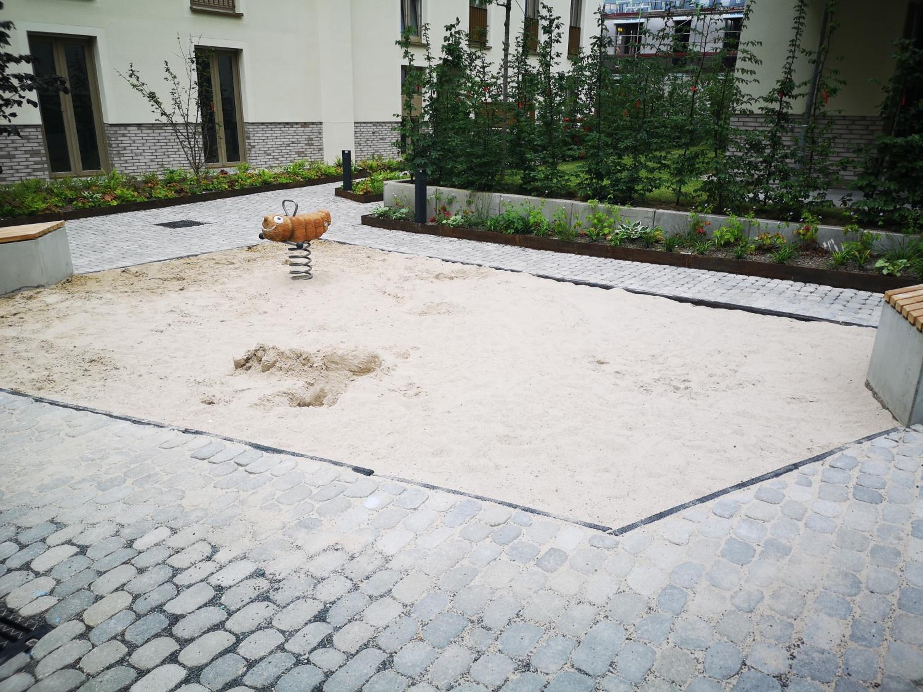Apartment near fair and central City in few min, with garden