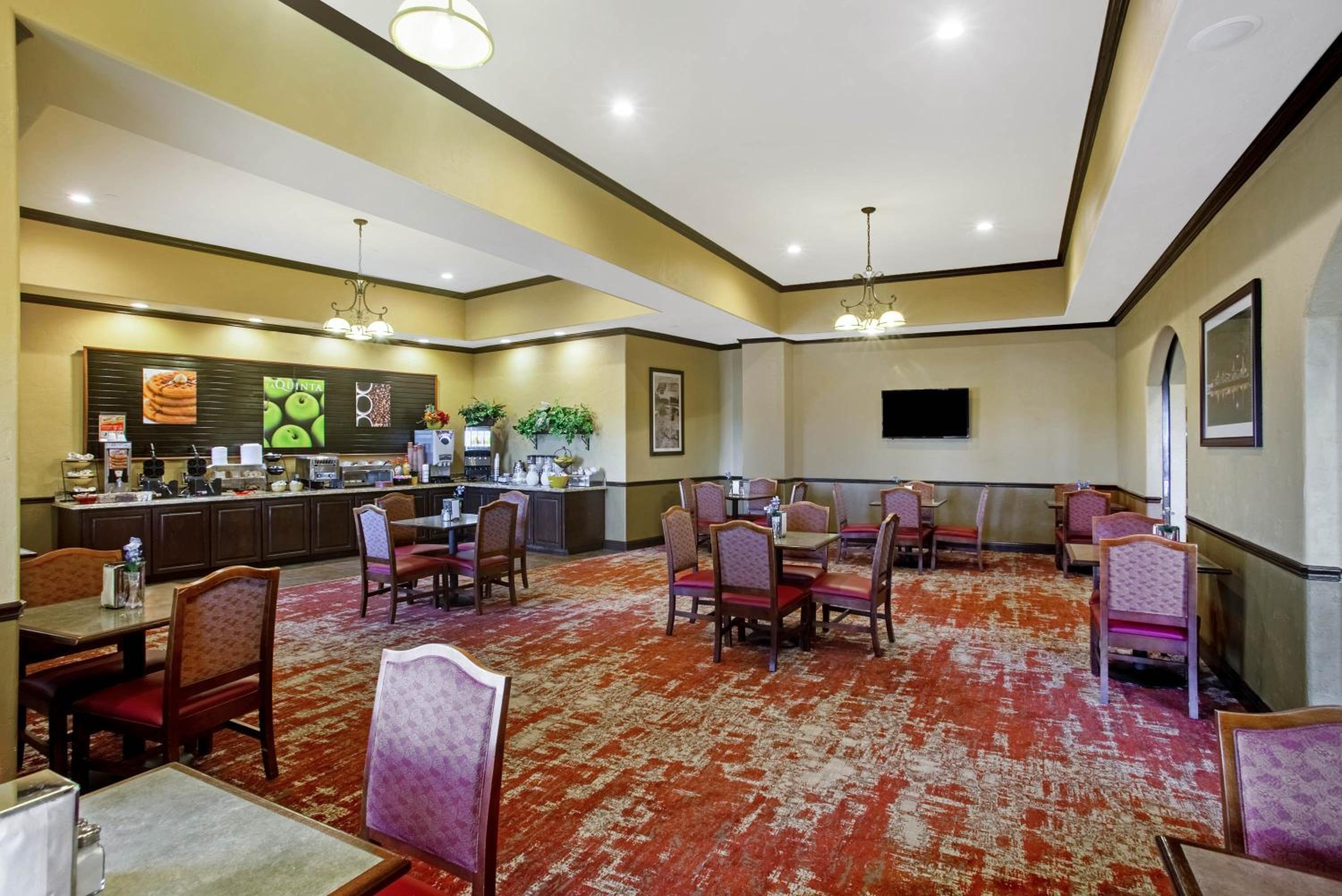 Marble Falls Vacations - La Quinta by Wyndham Marble Falls - Property Image 78