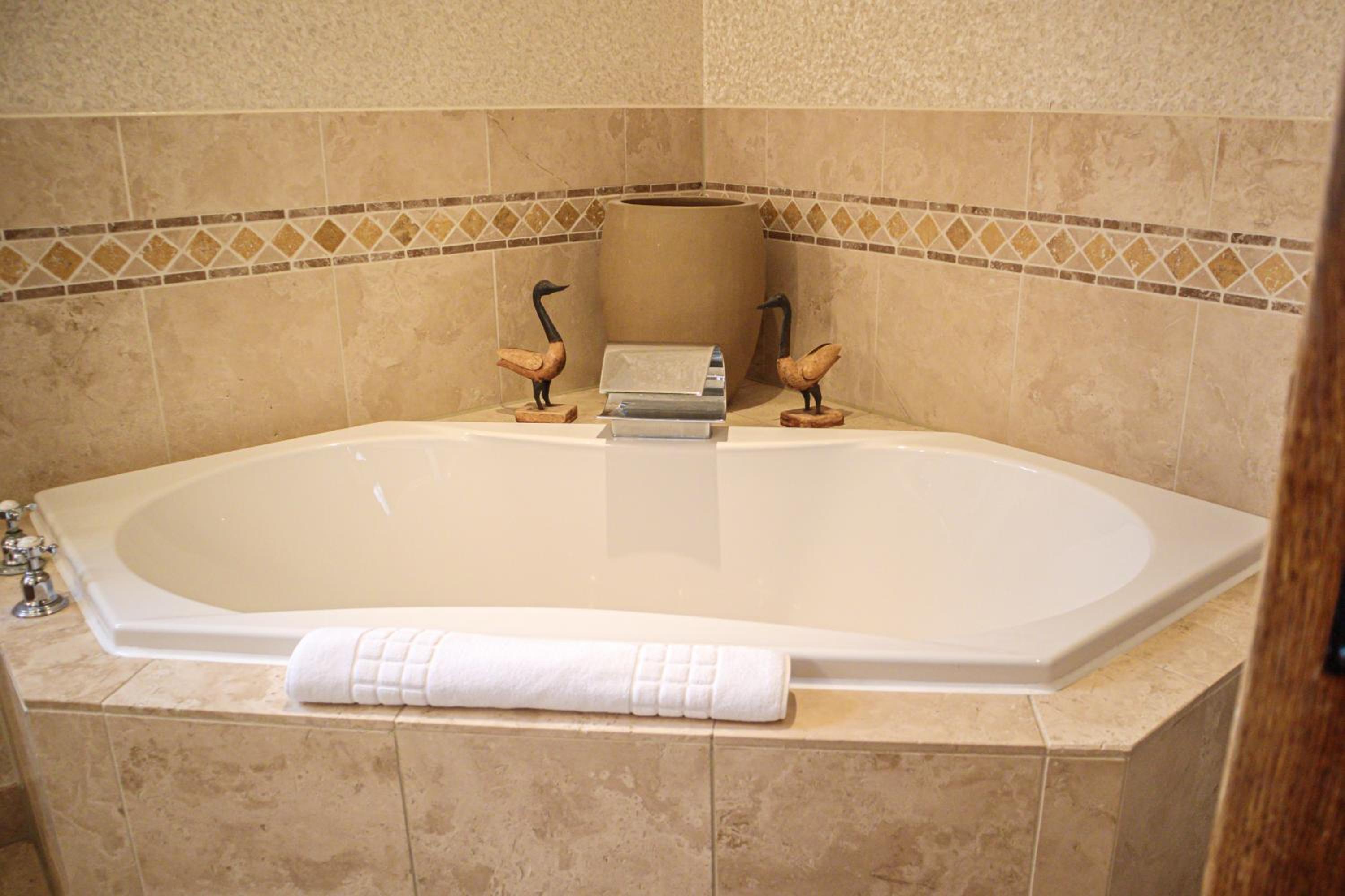 Horley Vacations - Langshott Manor - Luxury Hotel Gatwick - Property Image 79