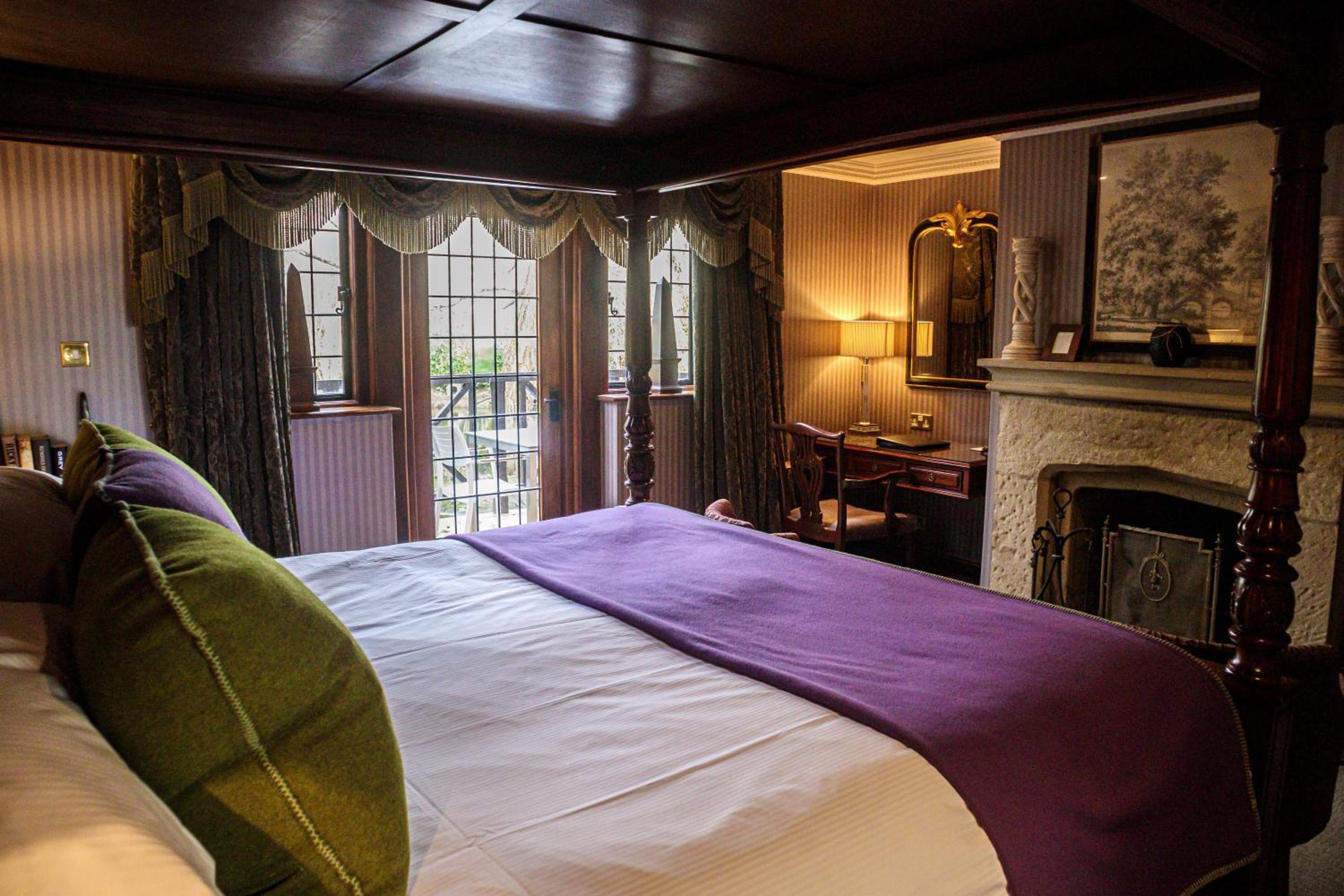 Horley Vacations - Langshott Manor - Luxury Hotel Gatwick - Property Image 50