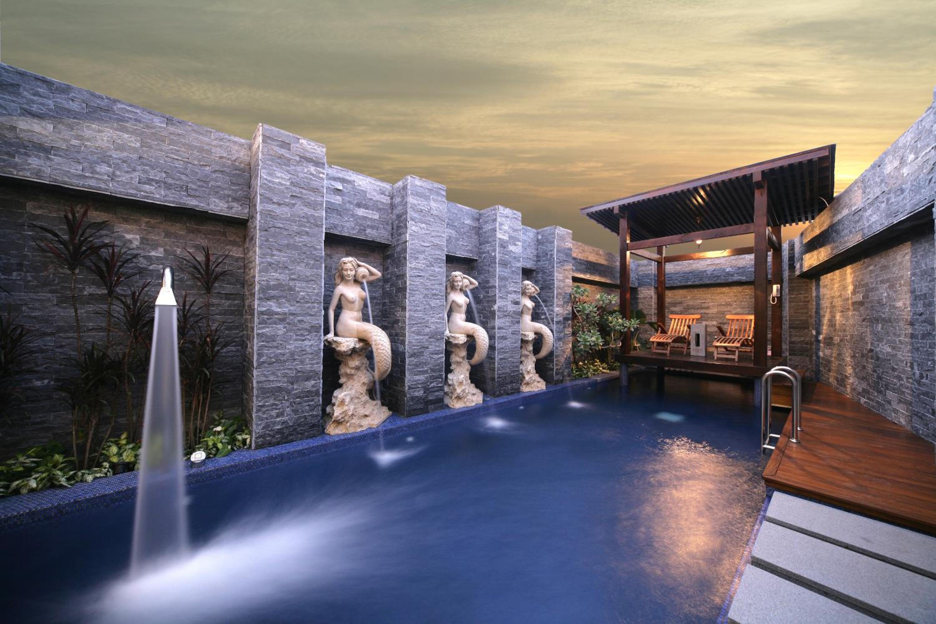 Dubai Villa Motel