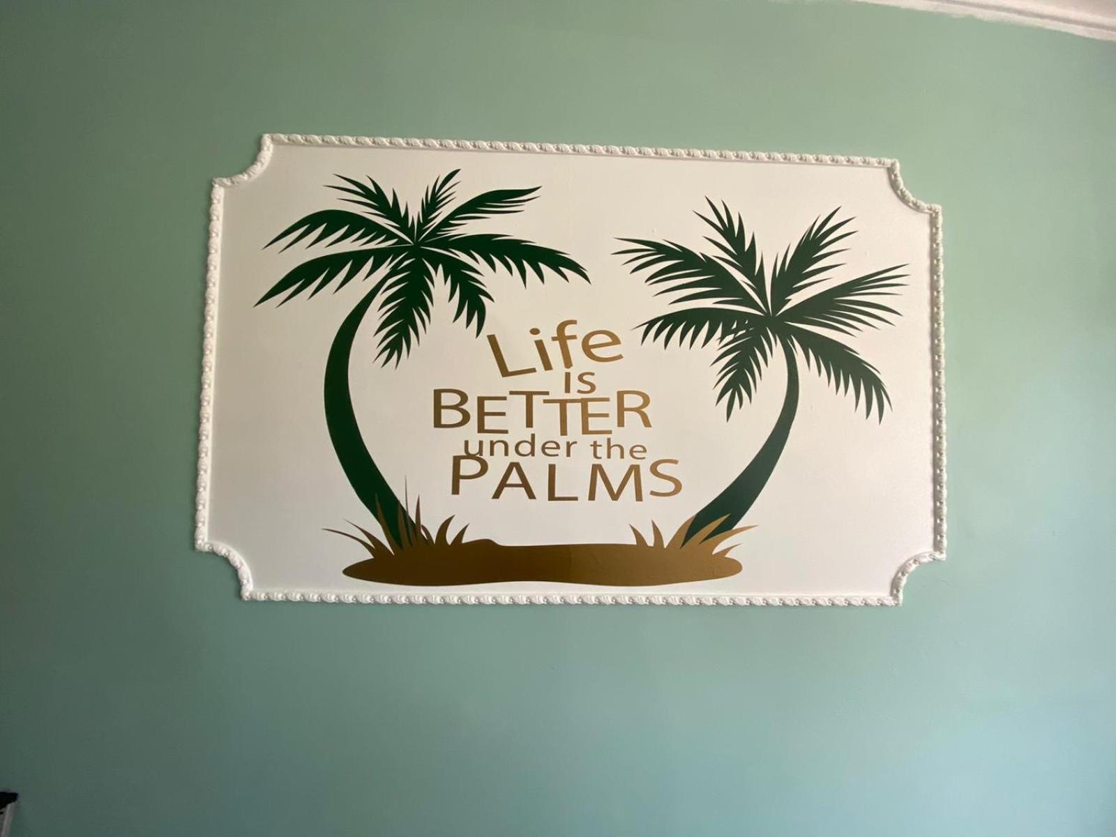 OYO Twins Palms Guest House