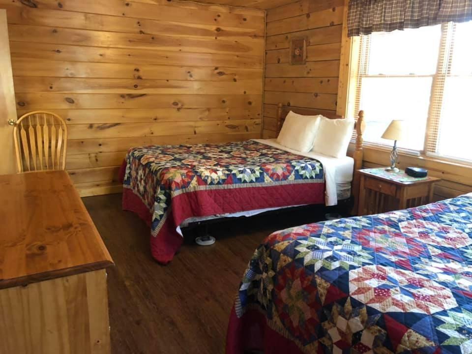 Country Road Cabins