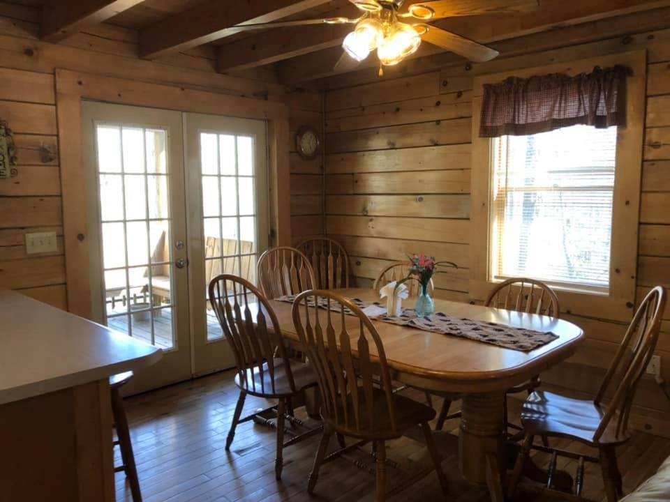 Country Road Cabins