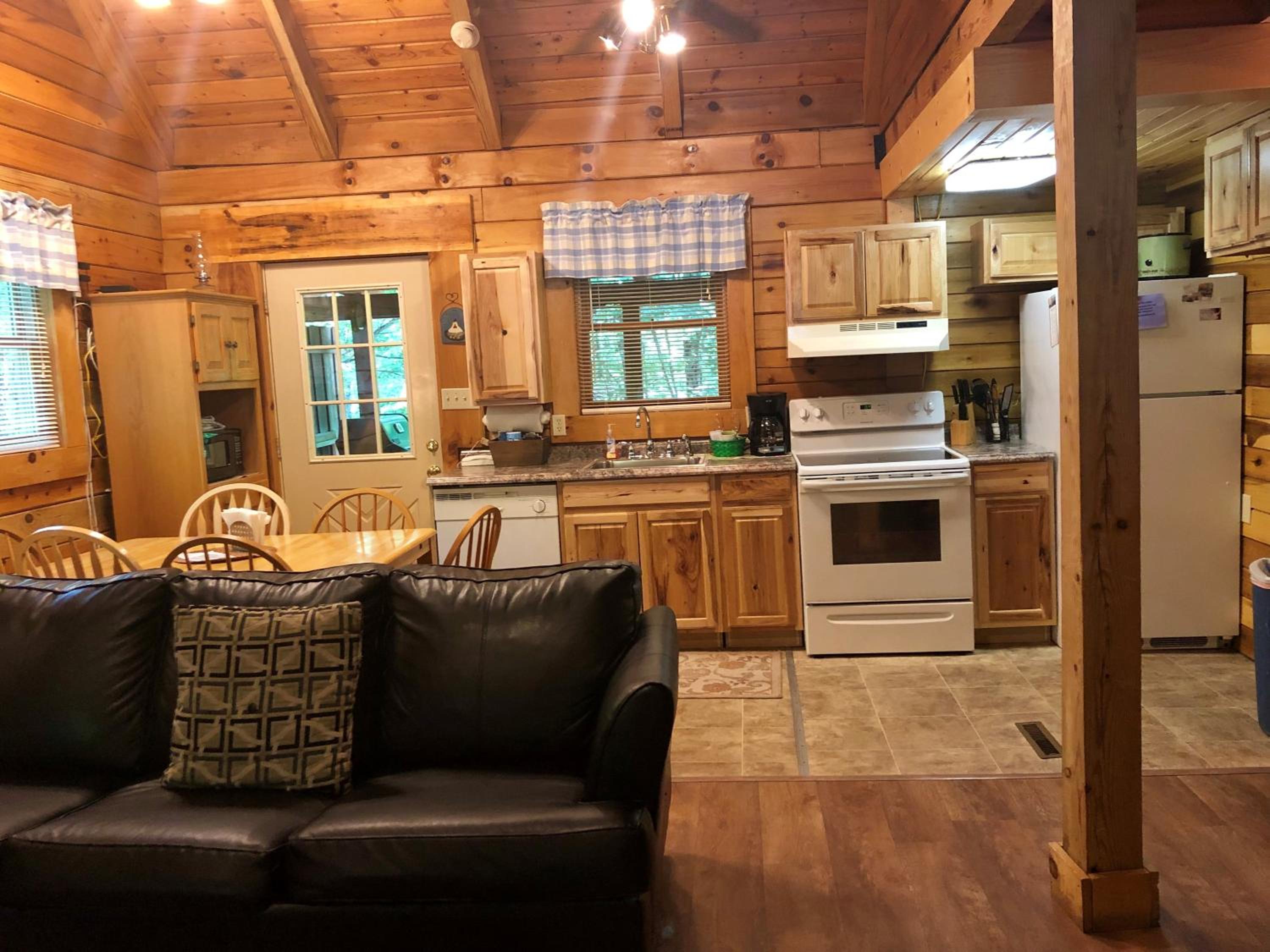 Country Road Cabins
