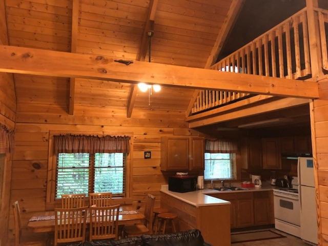 Country Road Cabins