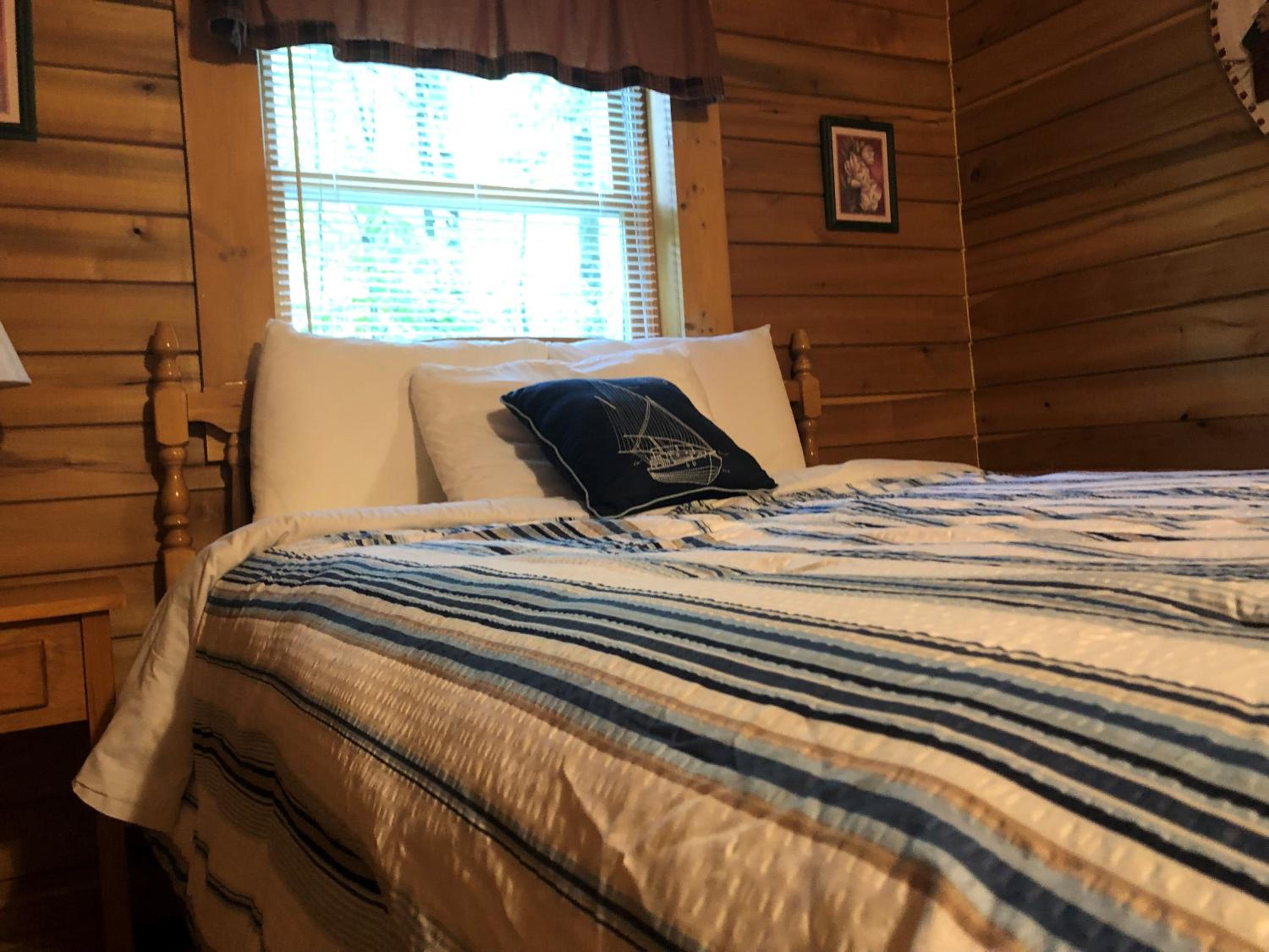 Country Road Cabins