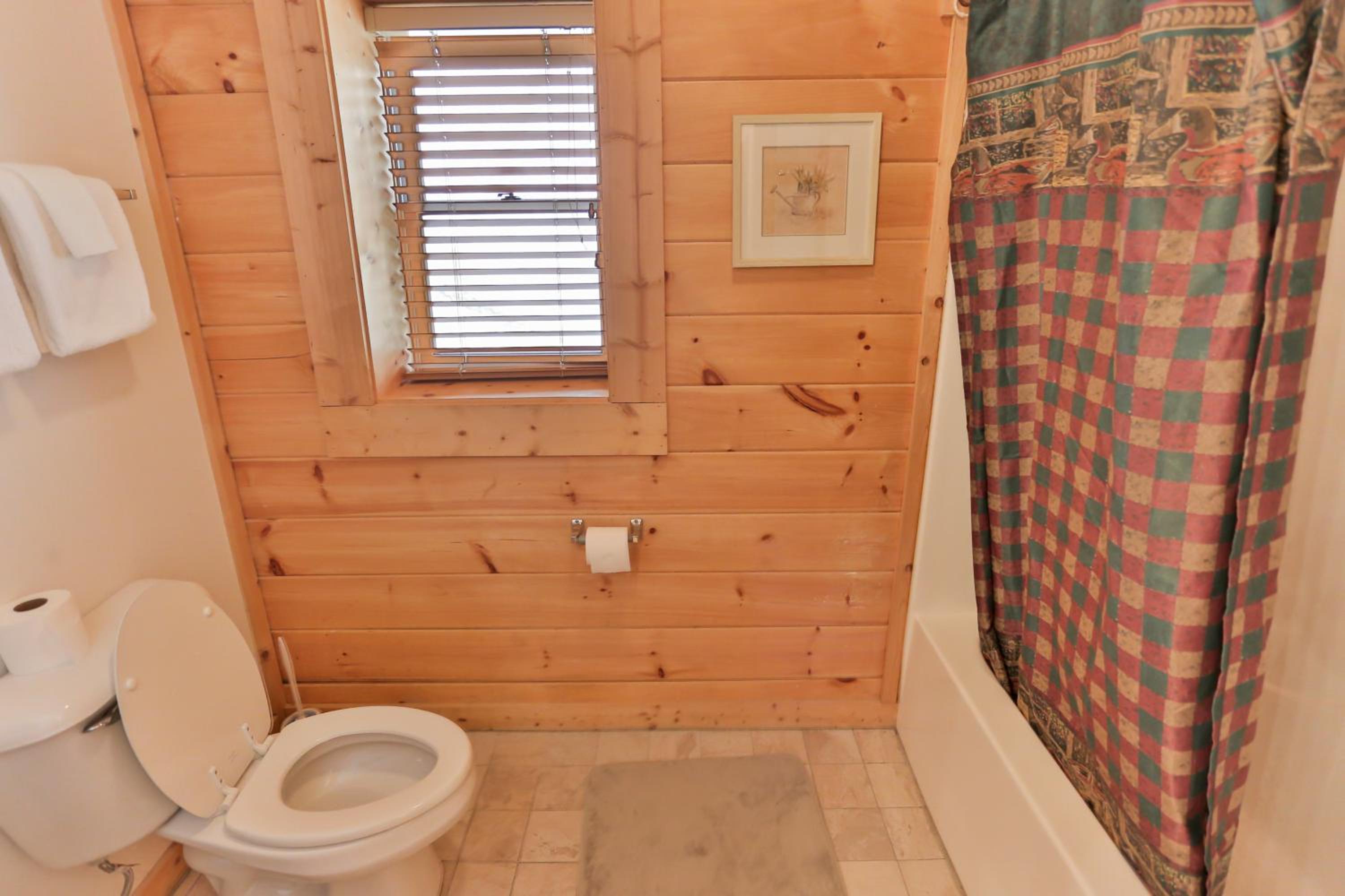 Log Inn, 5 bed 3 bath group cabin in Gatlinburg with game room and hot tub, seasonal resort pool view 5