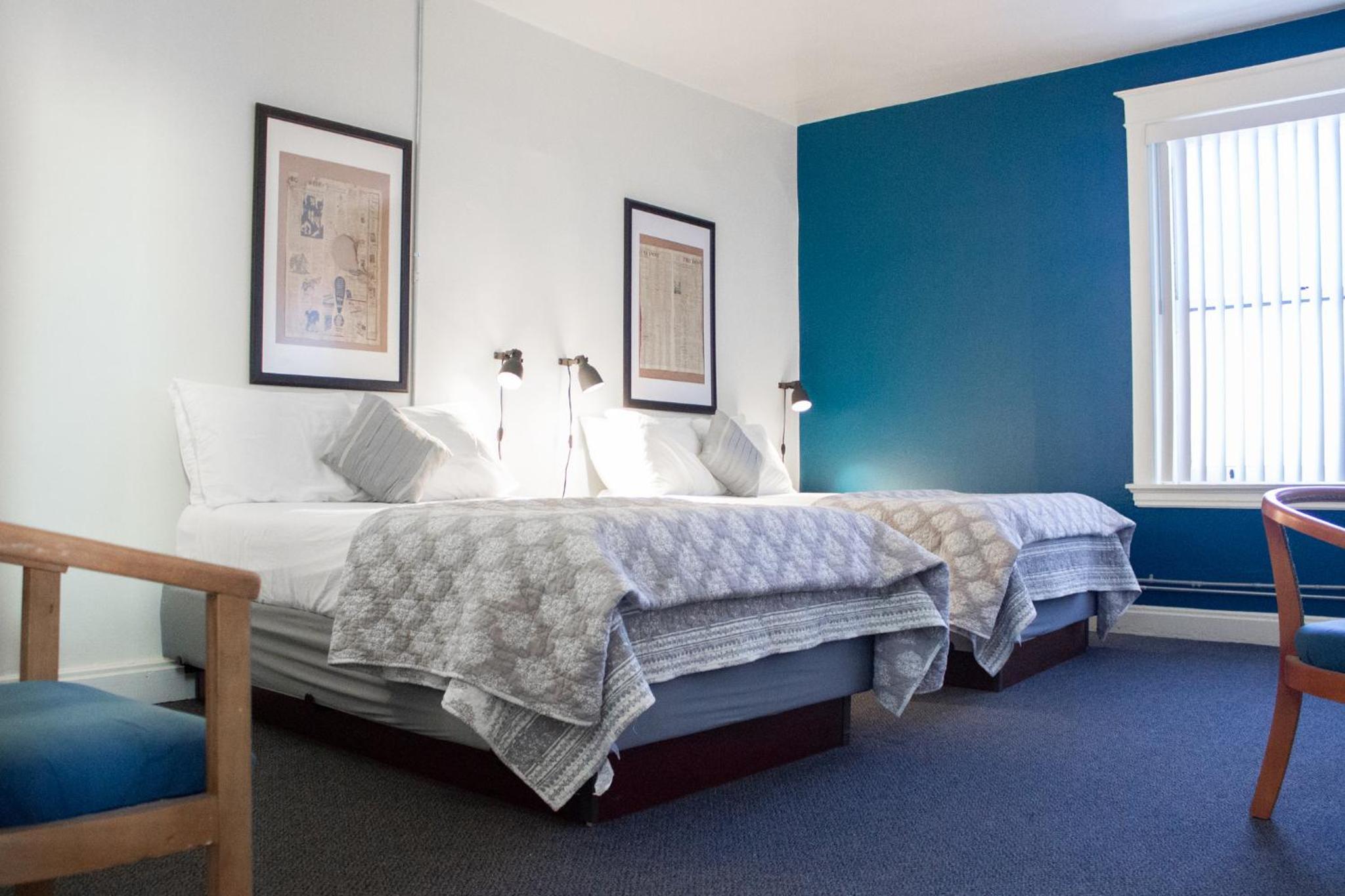 11th Avenue Hostel