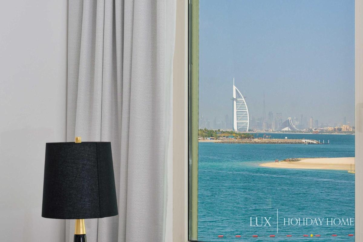 LUX - The Shoreline Beach House