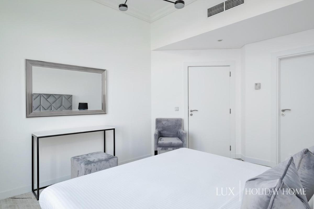 LUX - The Shoreline Beach House