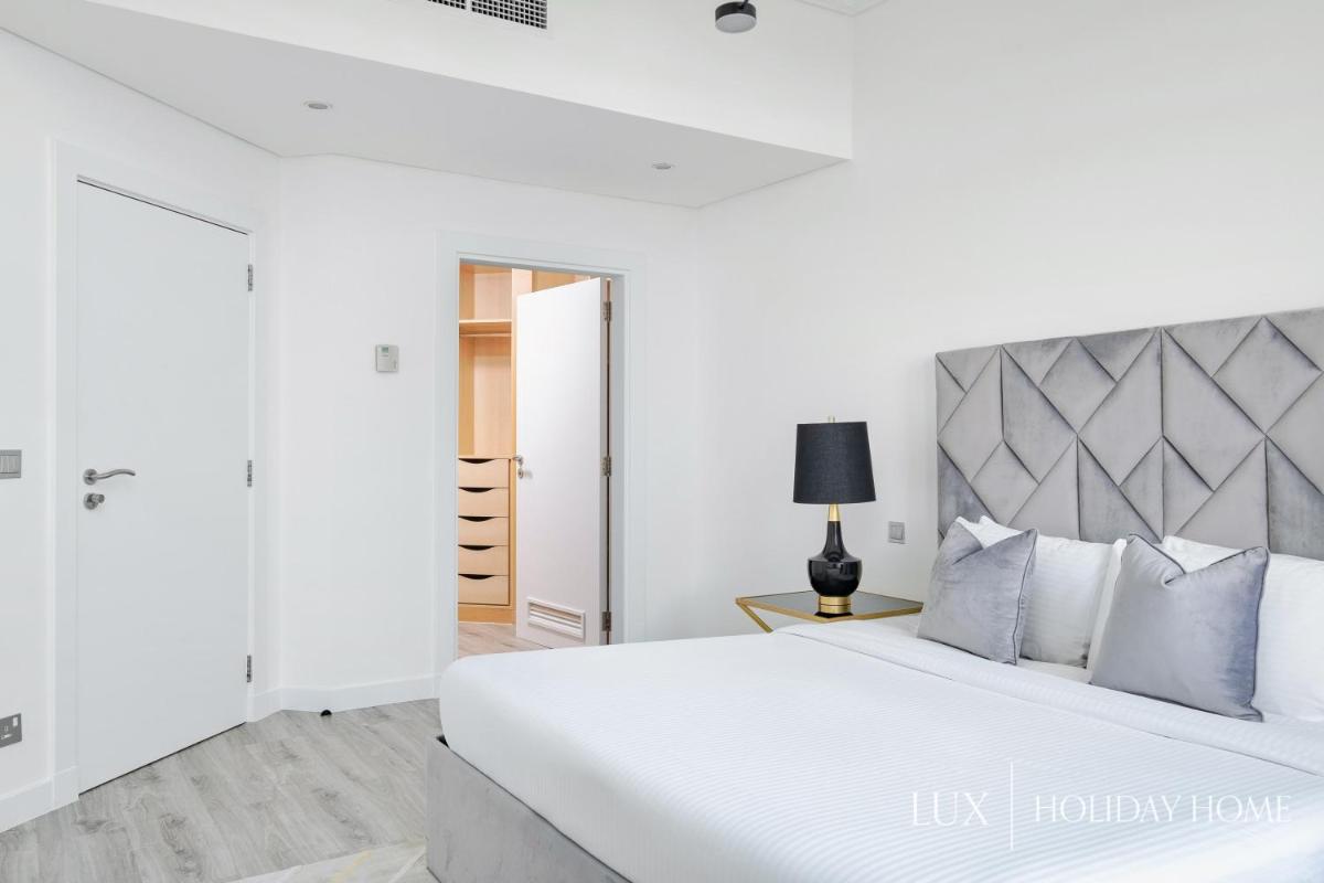 LUX - The Shoreline Beach House
