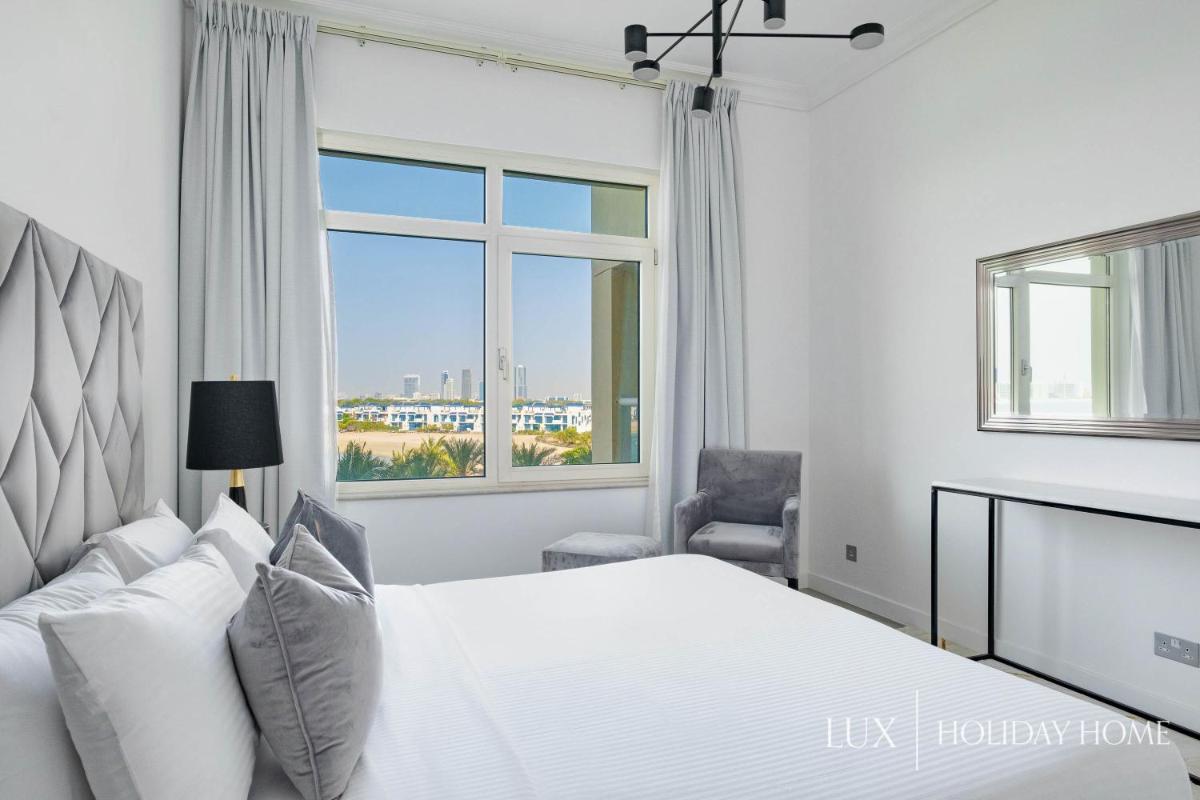 LUX - The Shoreline Beach House