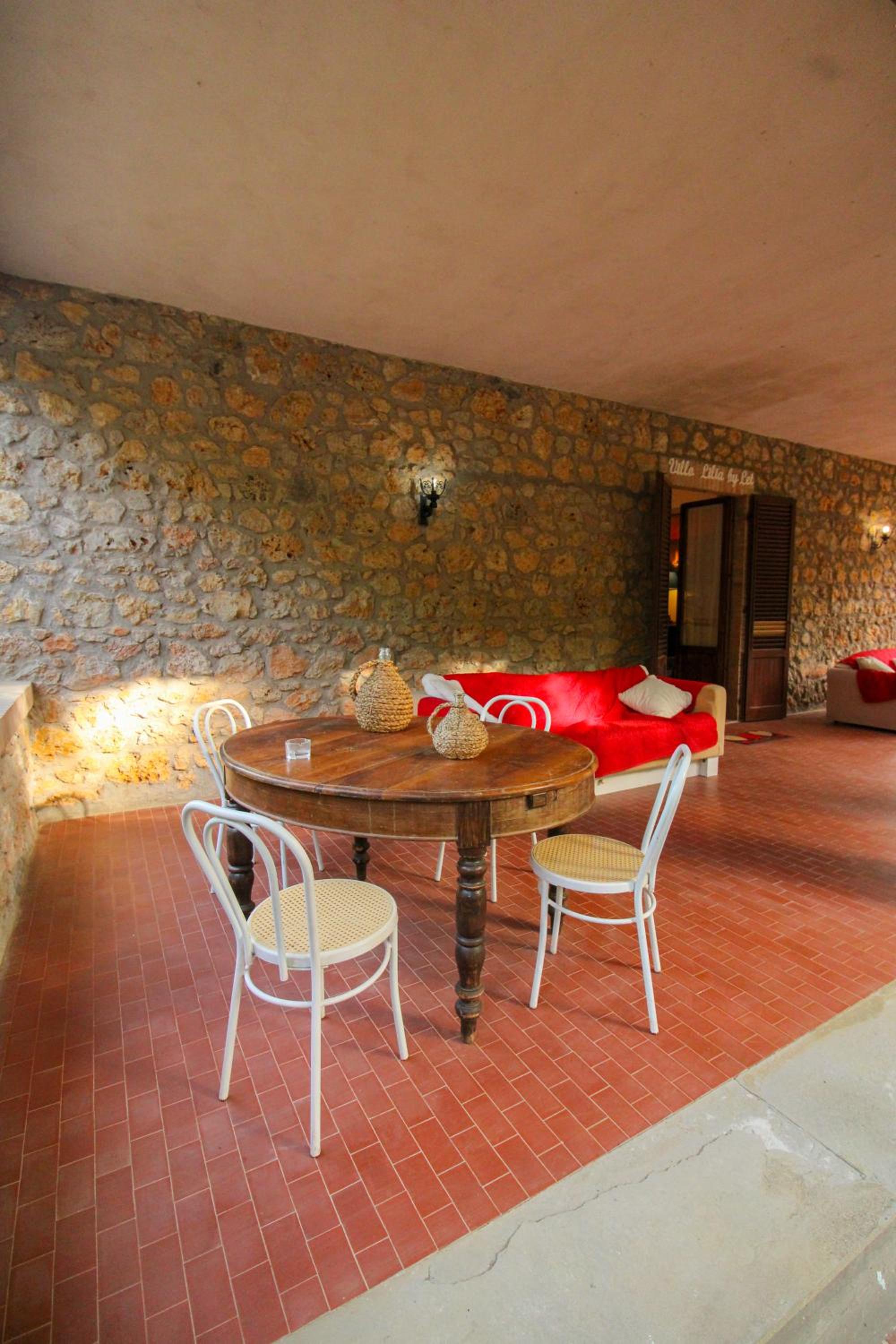 Villa Lilia by Let view 4