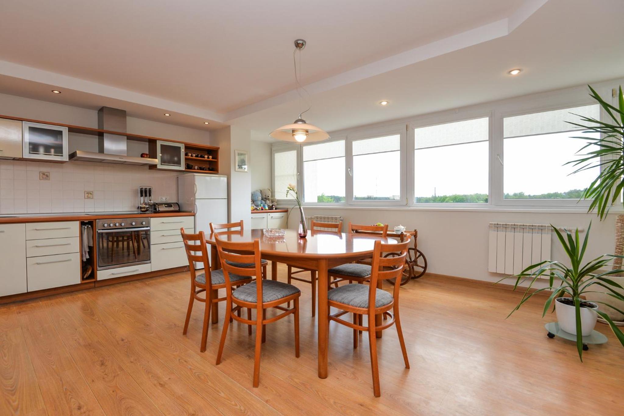 Apartment with air conditioning in the Center view 5