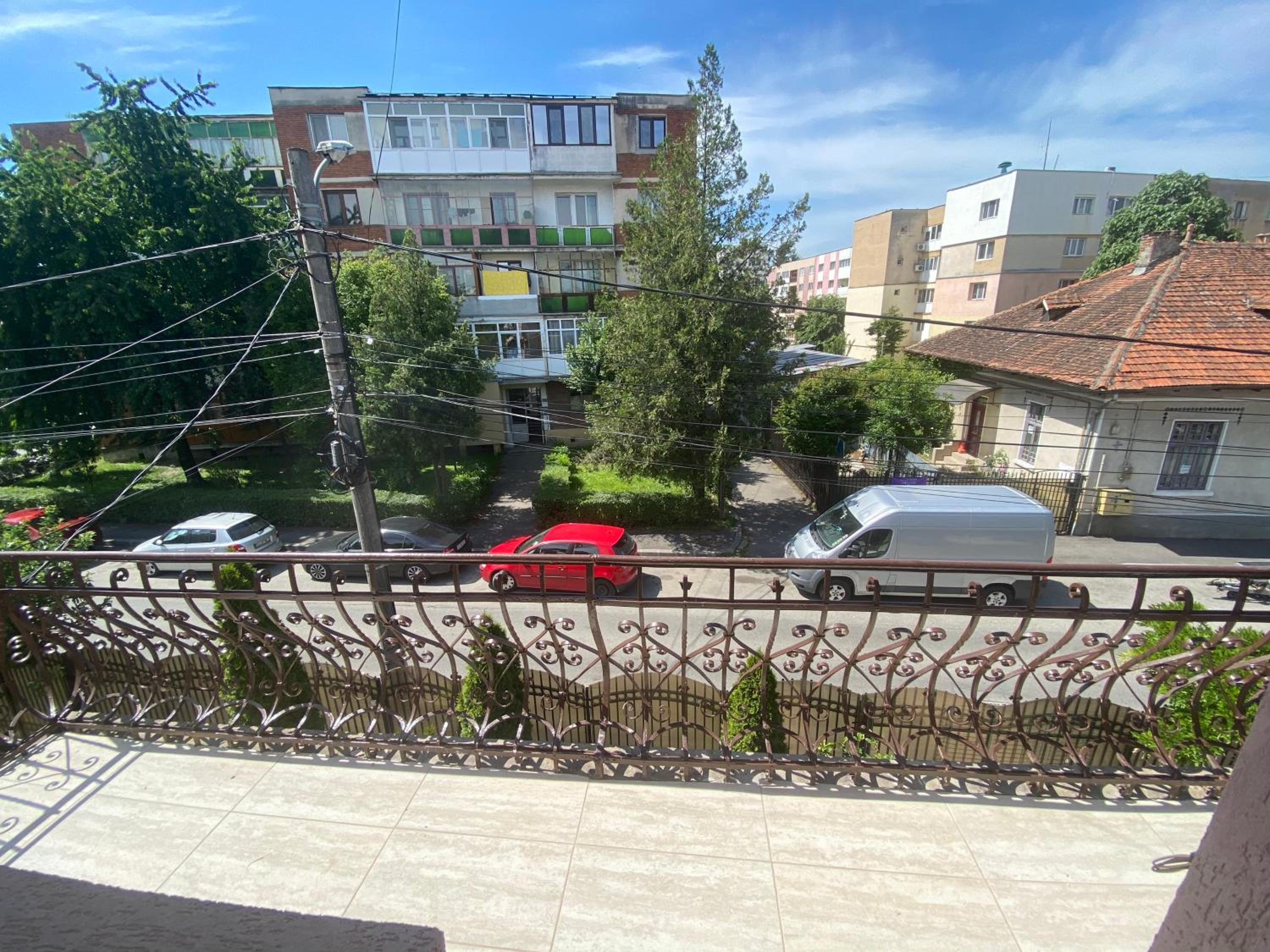 Photo 32