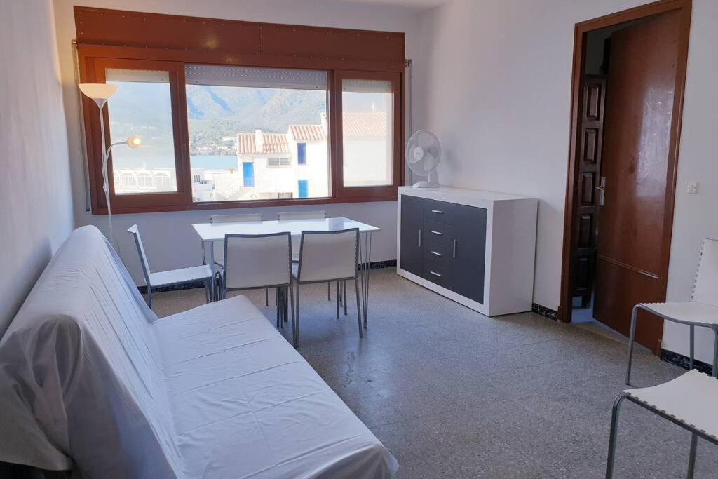 Àncora, apartamento 2 hab. con vistas al mar U1 view 5